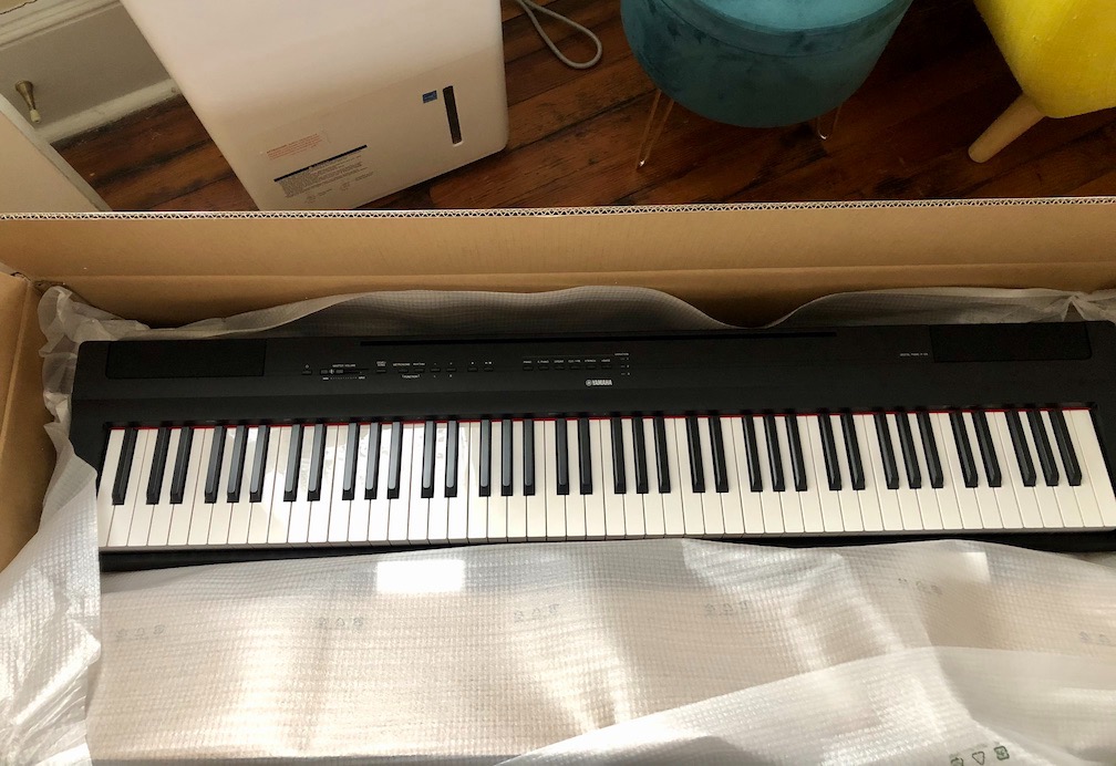 YAMAHA P125 88-Key Weighted Action Digital Piano with Power Supply and Sustain Pedal, Black customer photo 1