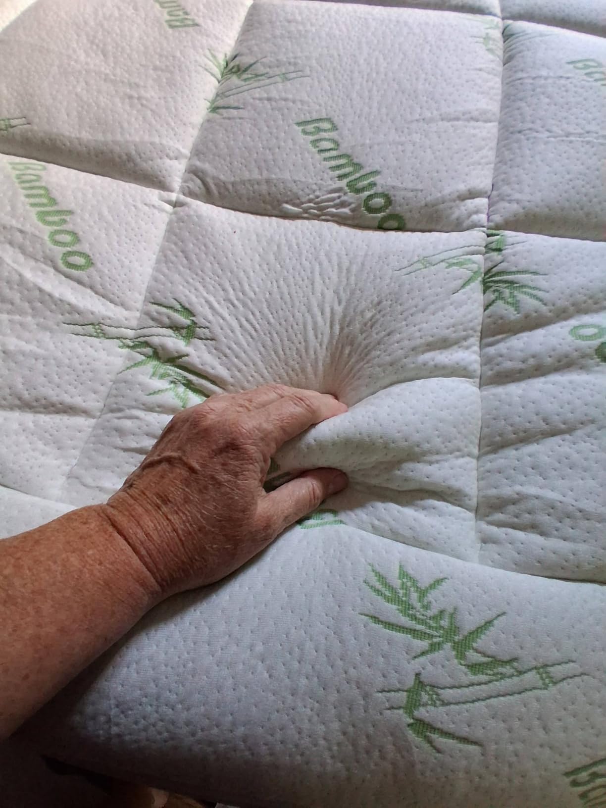 Niagara Sleep Solution Ultra Soft Queen Size Mattress Topper - Rayon Derived from Bamboo Pillow Top Mattress Pad for Back Pain Relief - Naturally Cooling for Hot Sleepers customer photo 2