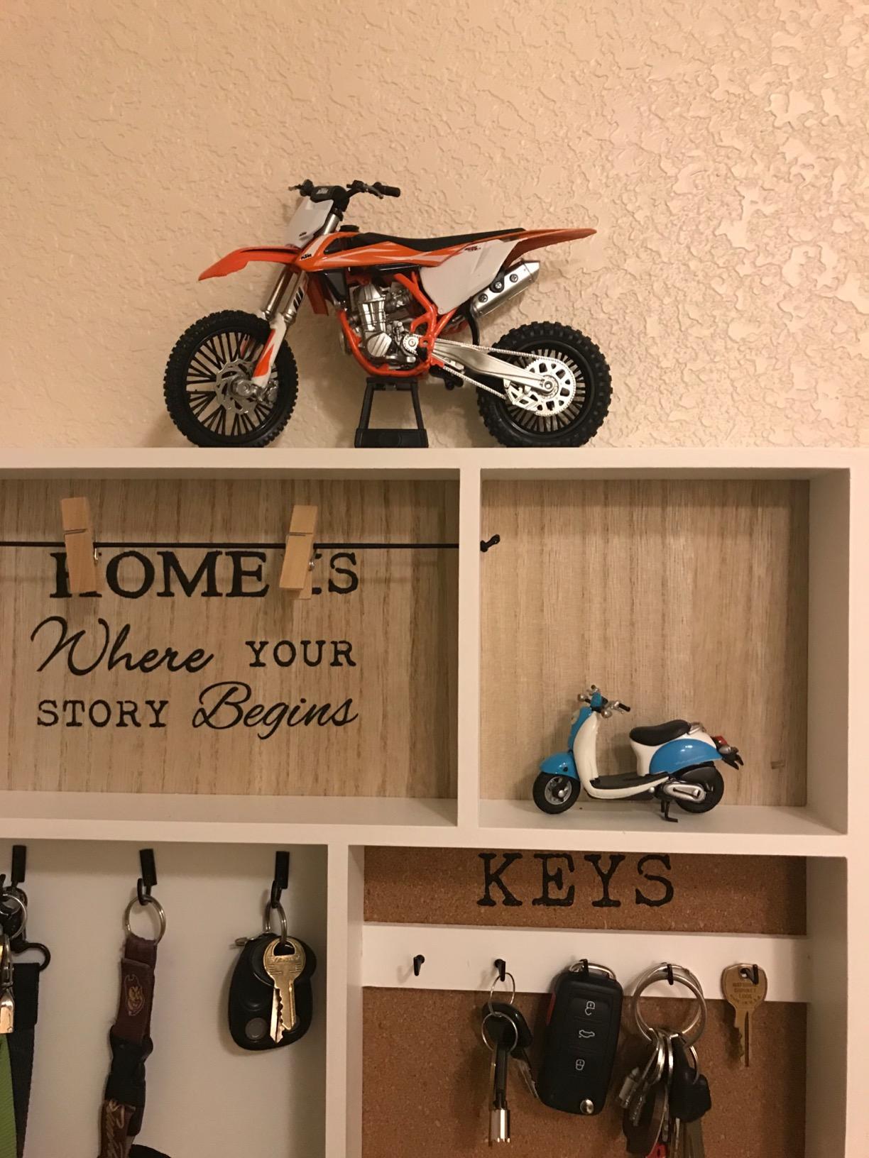 NewRay KTM 450 SXF Dirt Bike, Realistic and Functional, Kids Toy or Collectible Motorcycle 1/10 Scale (57943) customer photo 1