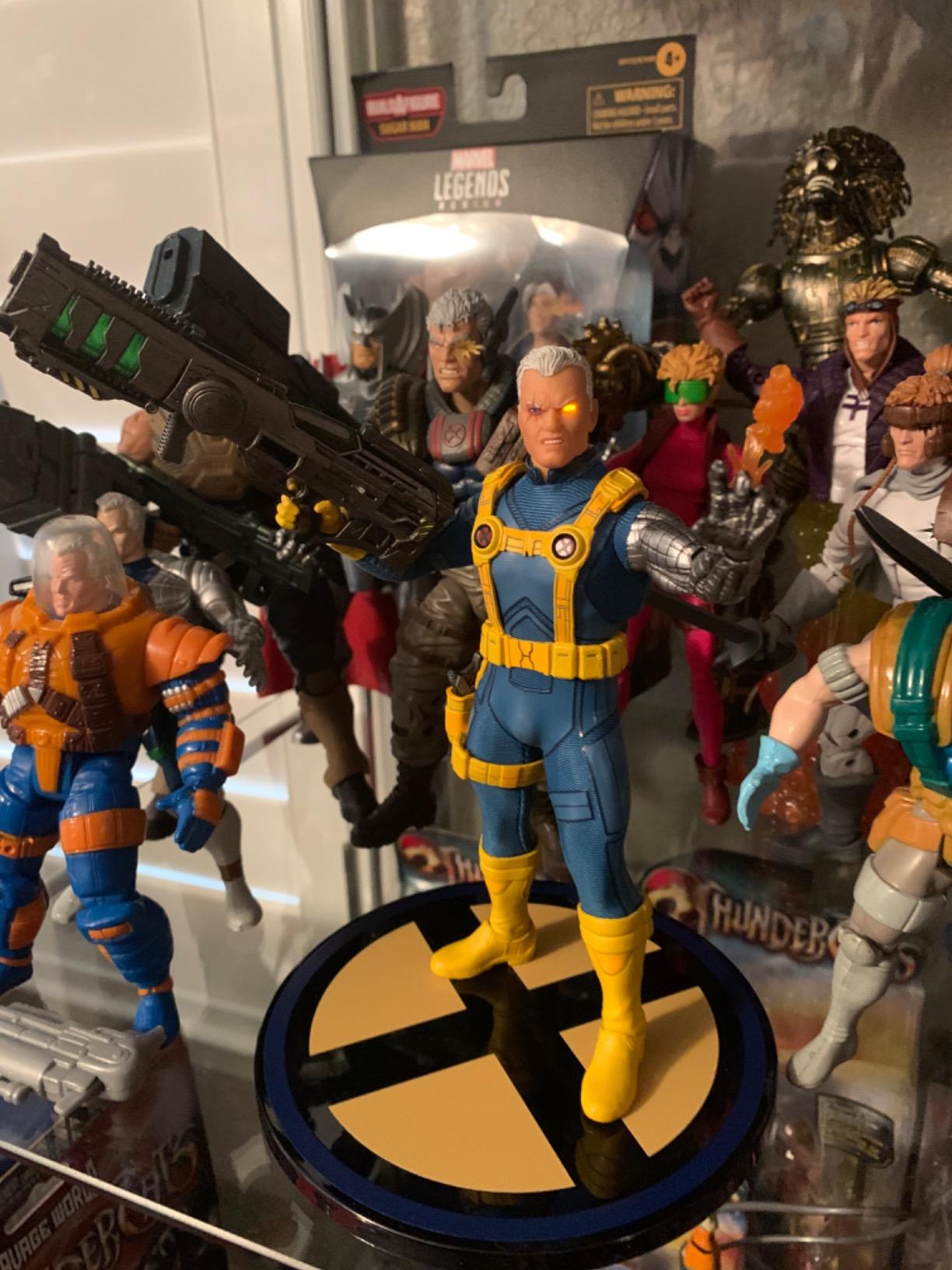 Mezco One: 12 Collective: Marvel Cable (X-Men Version) Action Figure, Multicolor customer photo 1