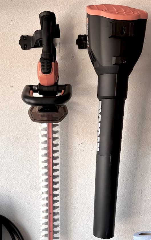 WORX Cordless Leaf Blower, Electric Blower with Turbine Fan, 2 Speed Control, Battery & Charger Included, WG547 customer photo 1