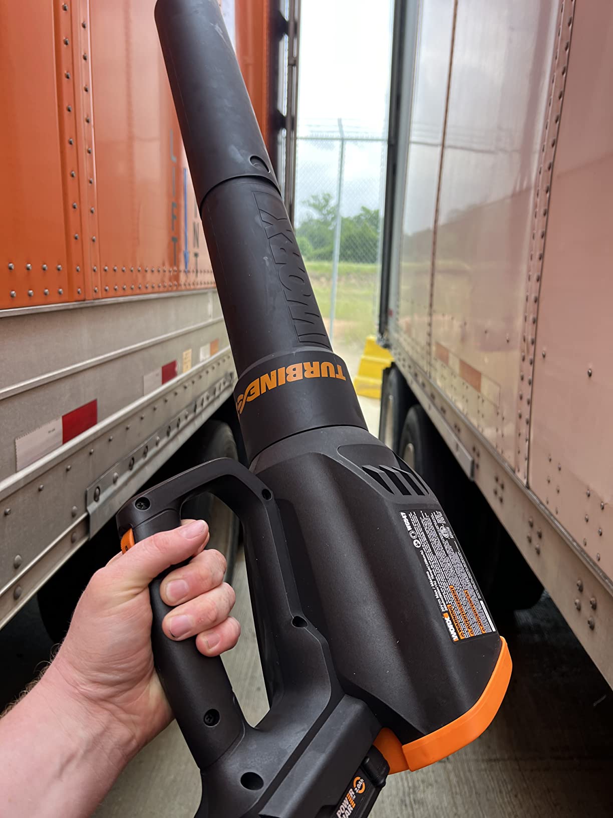 WORX Cordless Leaf Blower, Electric Blower with Turbine Fan, 2 Speed Control, Battery & Charger Included, WG547 customer photo 2