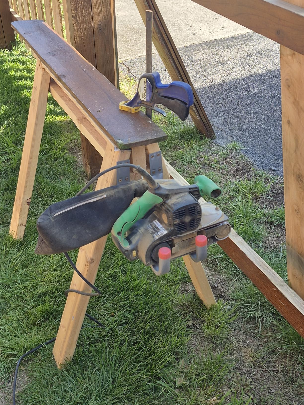 Metabo HPT Belt Sander 3 x 21 Inch, Variable Speed, 9.0 Amp Motor, 5-Year Warranty (SB8V2) customer photo 1