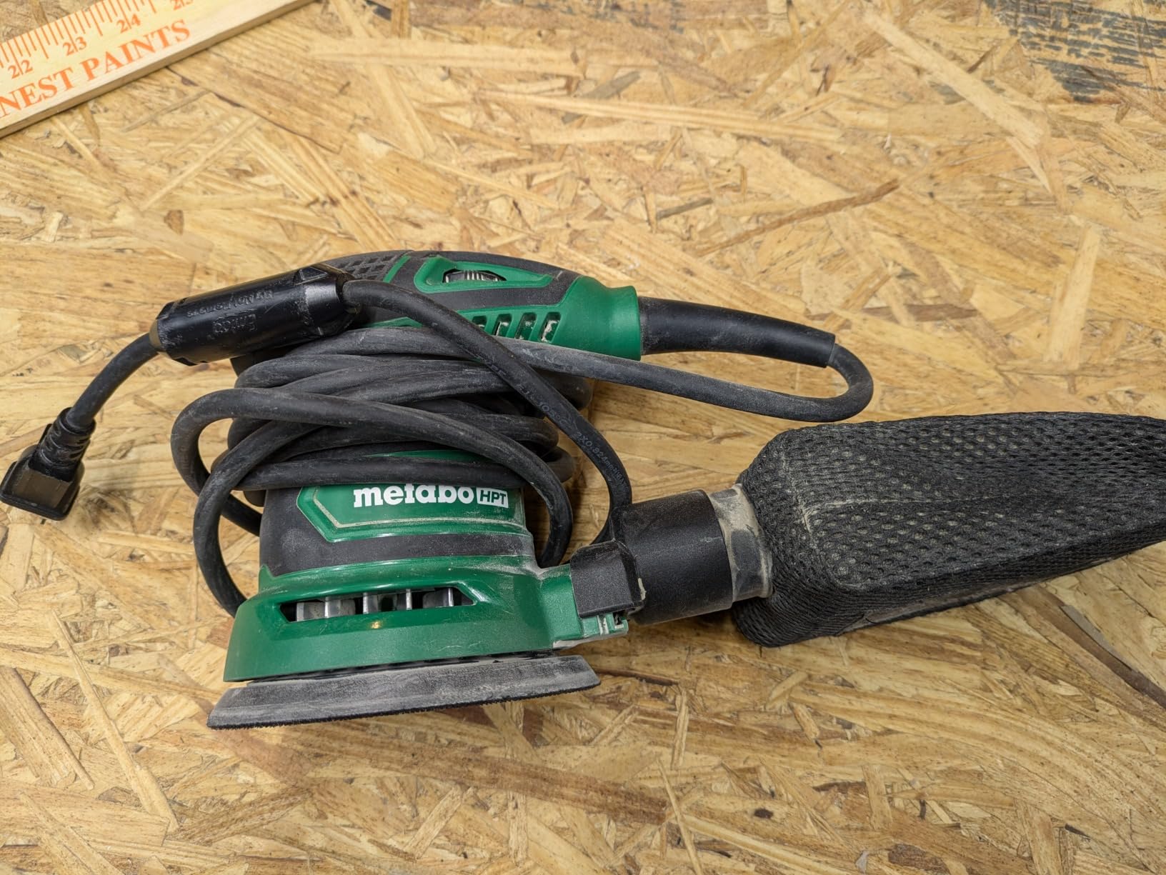 Metabo HPT 5-Inch Random Orbit Finishing Sander, Variable Speed, Palm-Style Comfort Grip (SV13YST) customer photo 2
