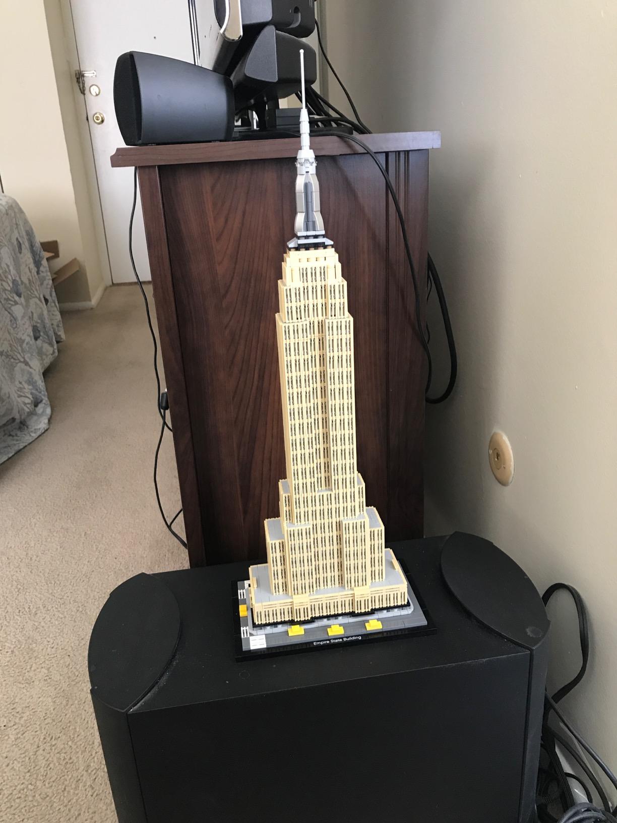LEGO Architecture Empire State Building 21046 New York City Skyline Architecture Model Kit for Adults and Kids, Build It Yourself Model Skyscraper (1767 Pieces) customer photo 1