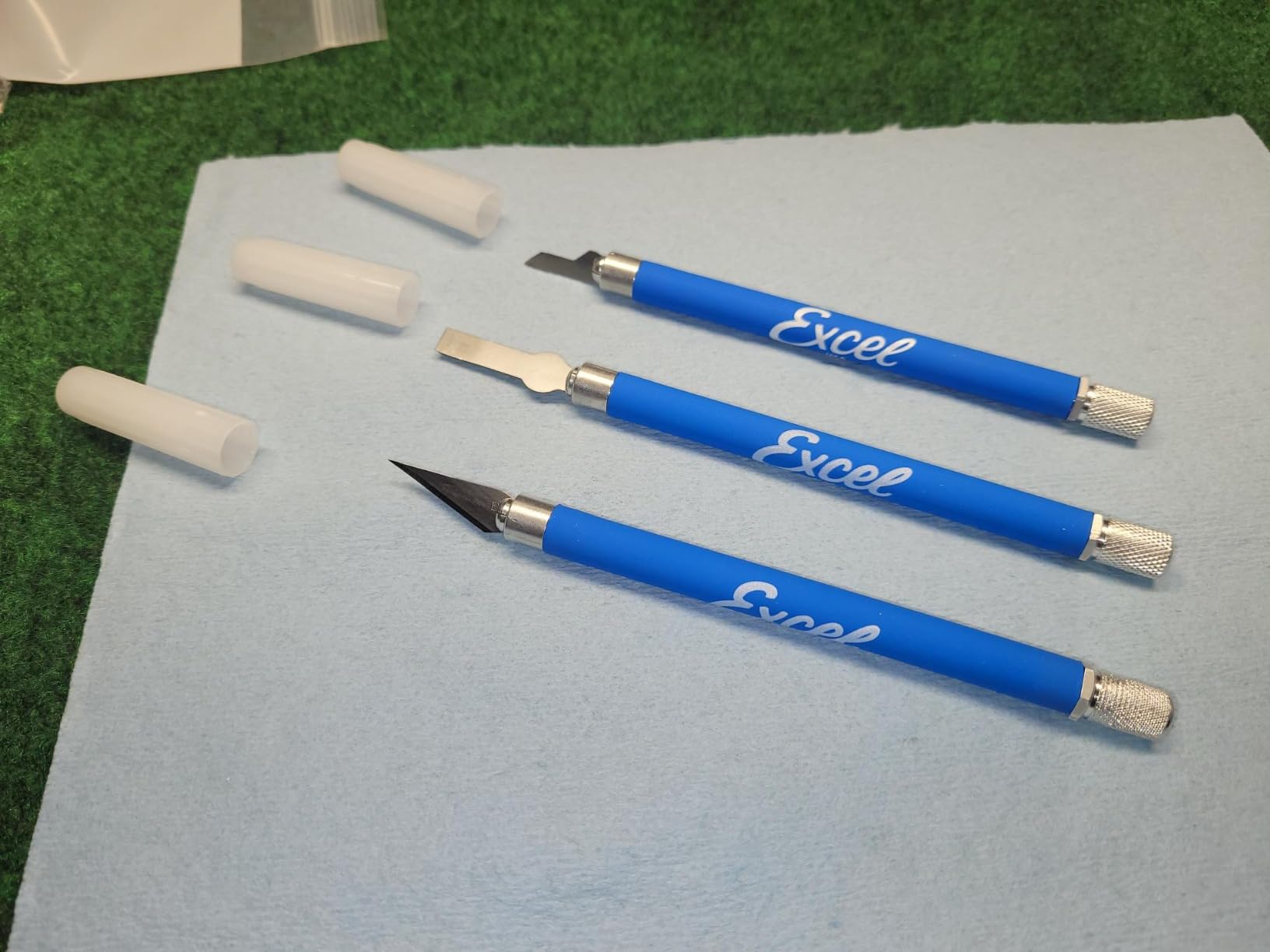 Excel Blades K18 Soft Grip Exacto Knife Set, 3-Pack Detail Craft Knives with #11 Blades, Comfy Handles and Safety Caps for Scrapbooking, Paper Crafts, Vinyl, Foam, Cardstock, Art and DIY (Blue) customer photo 1