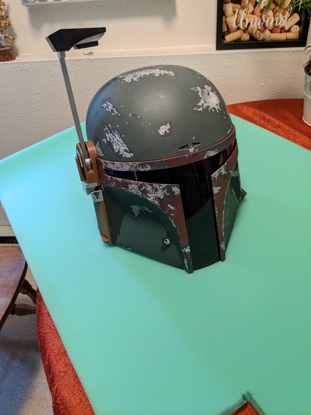 The Black Series Boba Fett Premium Electronic Helmet, The Empire Strikes Back Full-Scale Roleplay Collectible customer photo 1