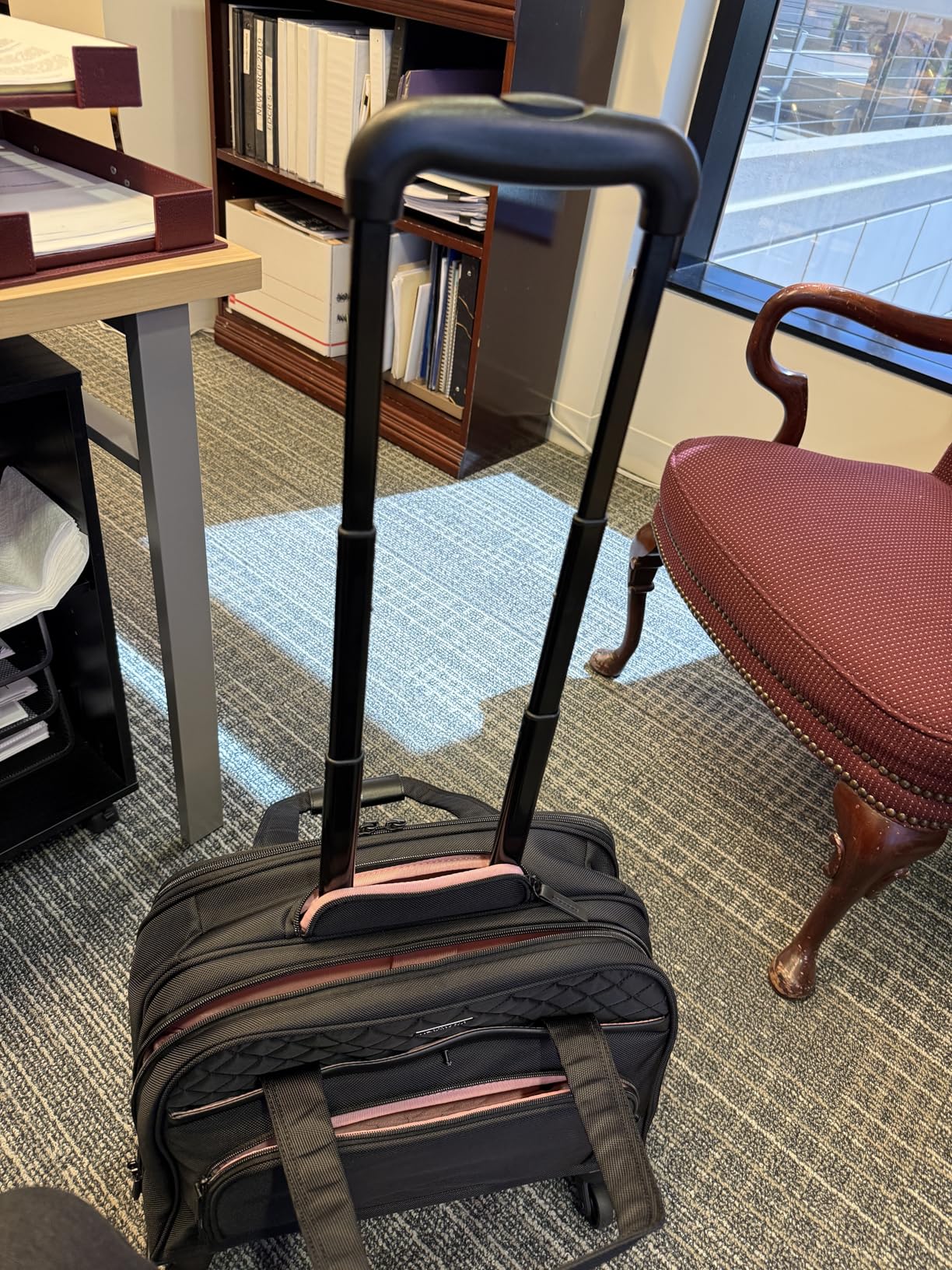 Kensington Contour 2.0 Laptop Rolling Bag, Briefcase, Laptop Spinner, Laptop Roller Bag, 15.6 inch (K60380WW) customer photo 1