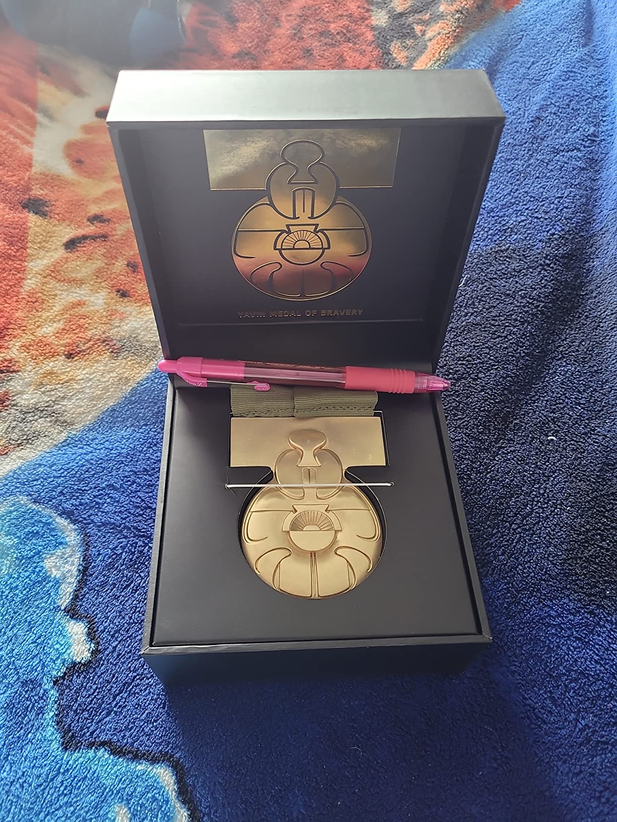 A New Hope Medal of Yavin Gold-Plated 1:1 Scale Licensed Prop Replica - Authentic Medal of Bravery With Ribbon customer photo 1