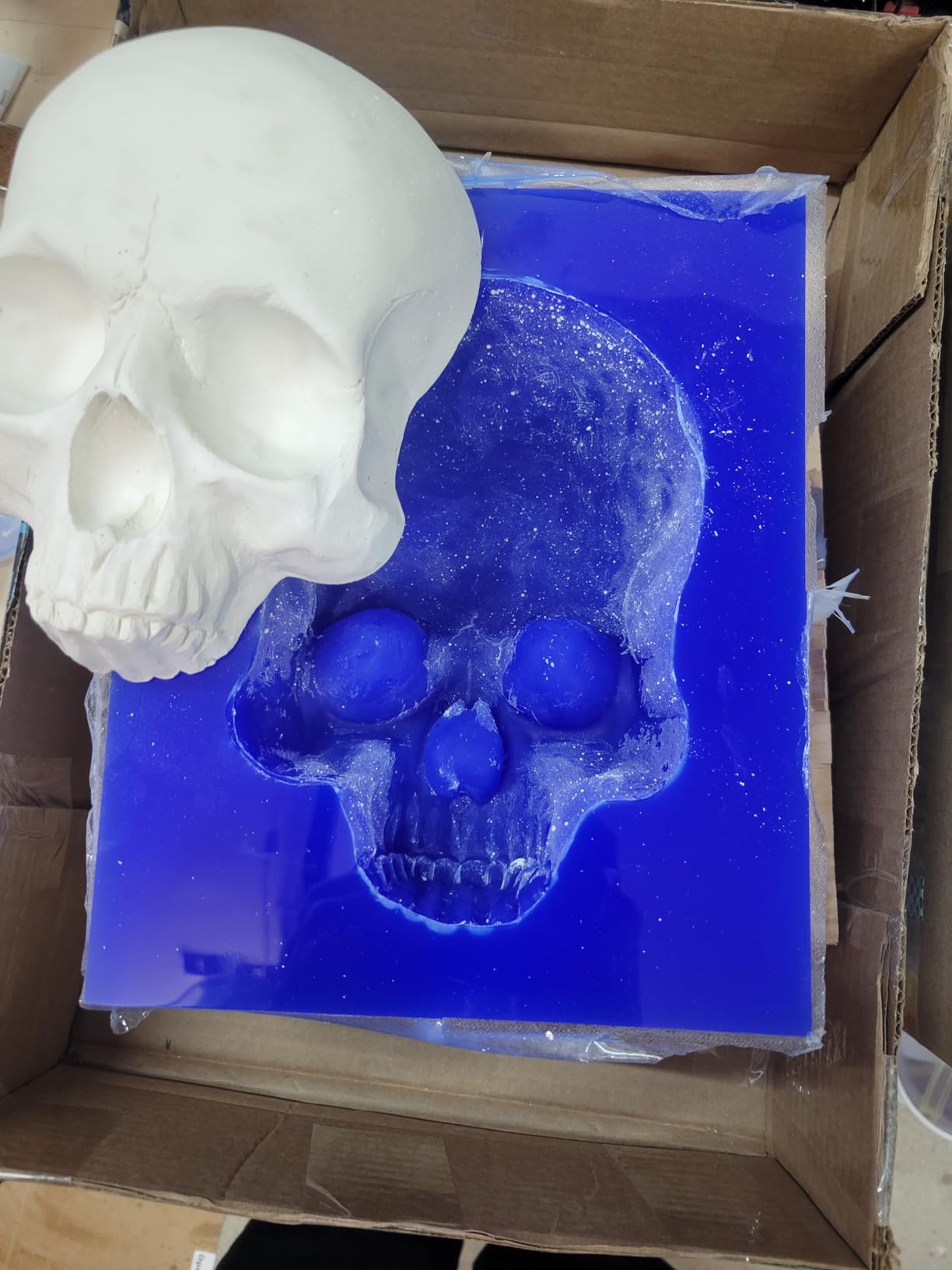 LET'S RESIN Silicone Molds Making Kit 30A, Blue Silicon for Making 2 Part Molds, Liquid Silicone Rubber Mixing Ratio 1:1 - Ideal for Resin Molds, 3D Molds DIY Making (20.8oz) customer photo 1