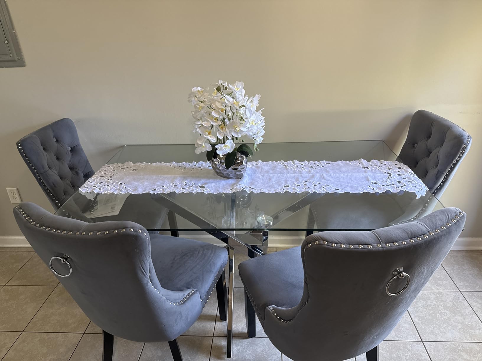 Meridian Furniture Xander Collection Modern | Contemporary Tempered Glass Top Dining Table with Durable Metal Base, 60