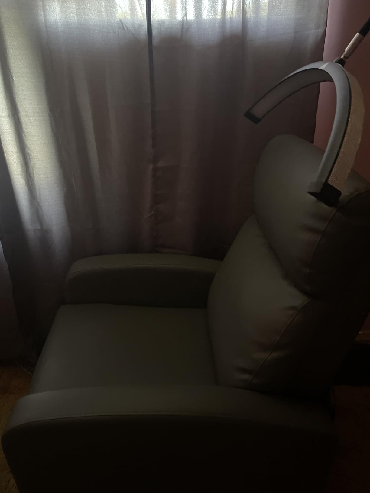 Yaheetech Recliner Chair PU Leather Recliner Sofa Home Theater Seating with Lumbar Support, Silver Gray customer photo 2