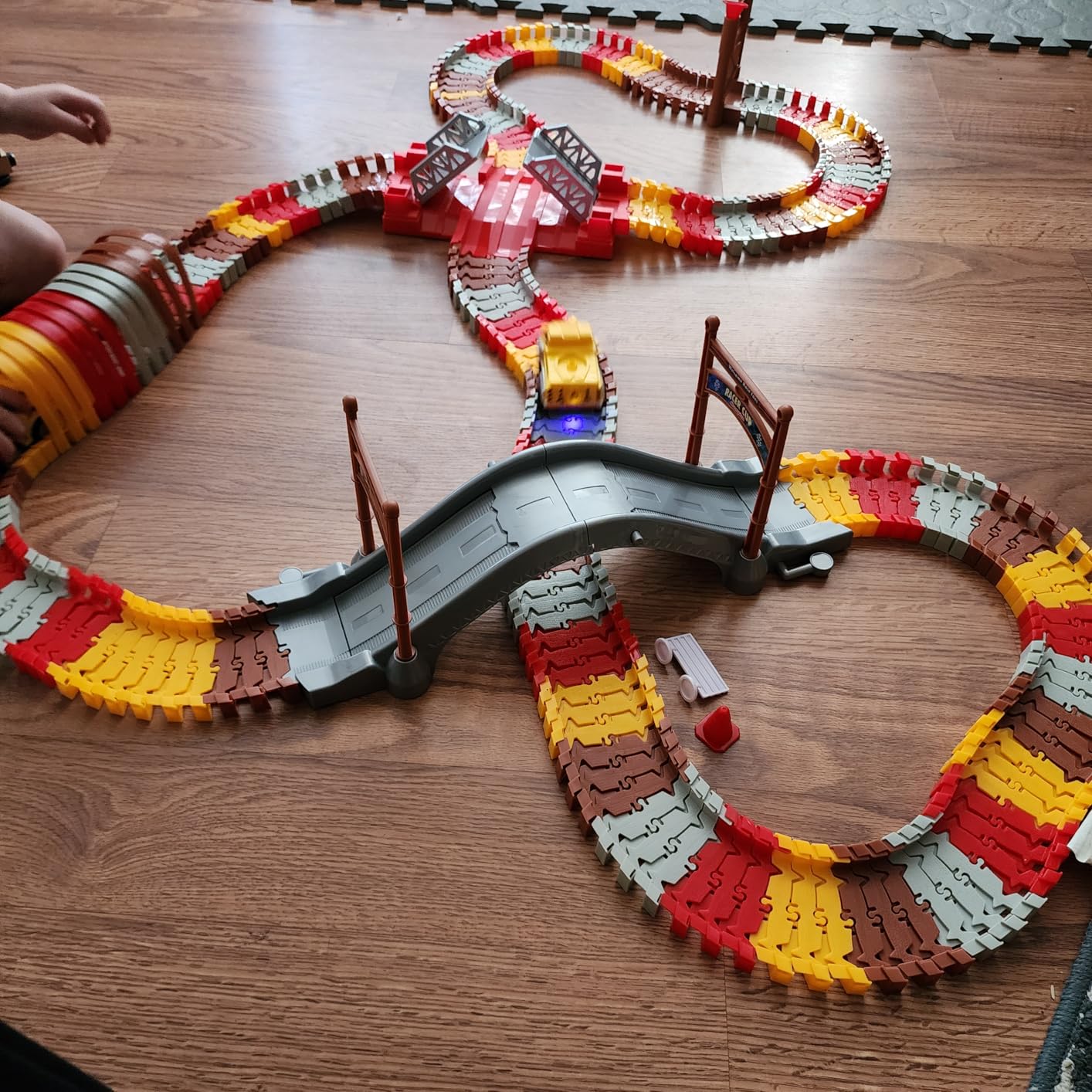 USA Toyz Snap Trax Construction Set Race Tracks for Kids and 2 LED Toy Cars- 251 Pk STEM Building Toys Bendable Race Car Track for Boys Girls, 3 Construction Trucks, Crane, Bridges, 2 Light-Up Trucks customer photo 1