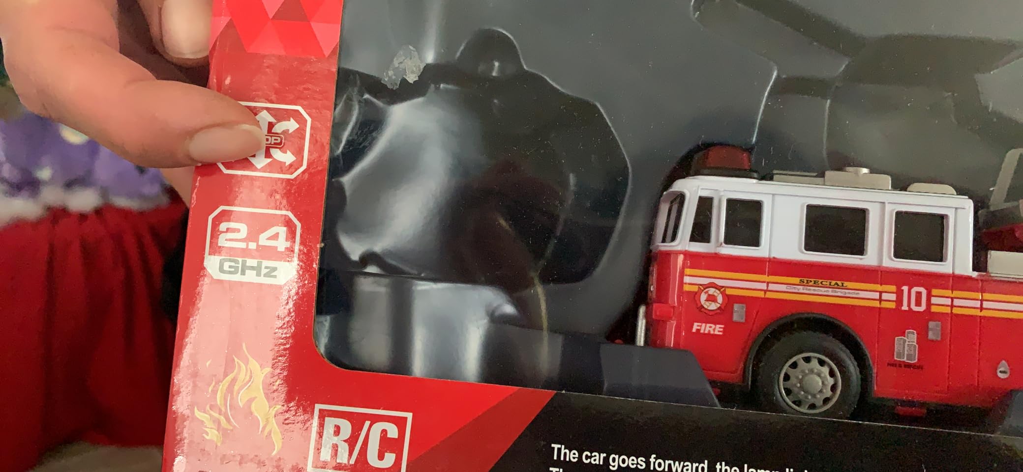 Remote Control Fire Truck - Premium Battery-Powered RC Fire Engine Toy with Flashing Lights, Realistic Sirens, Extendable Ladder - Perfect Toy Gift for Toddlers, Kids & Fire Truck Toy Enthusiasts customer photo 1
