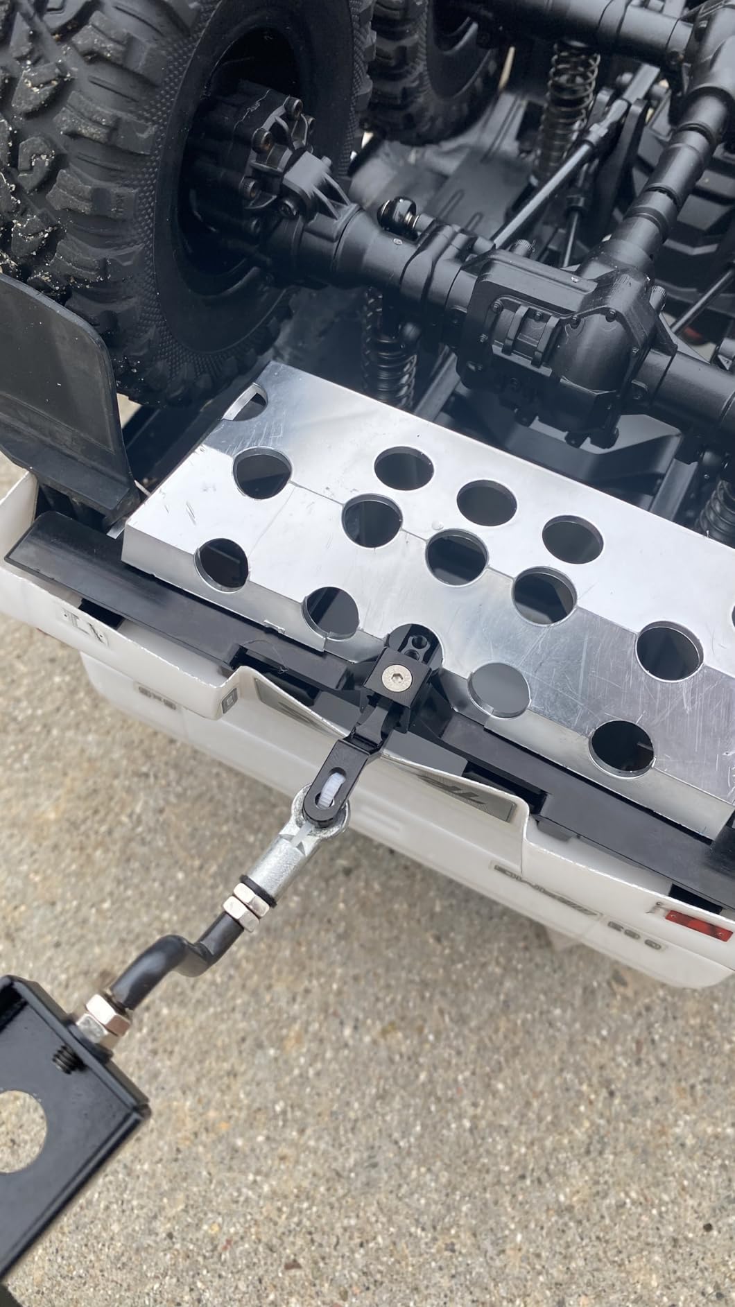 Aluminum Alloy Rear Bumper with Tow Hook for Traxxas TRX6 1/10 RC Crawler Upgrades customer photo 2