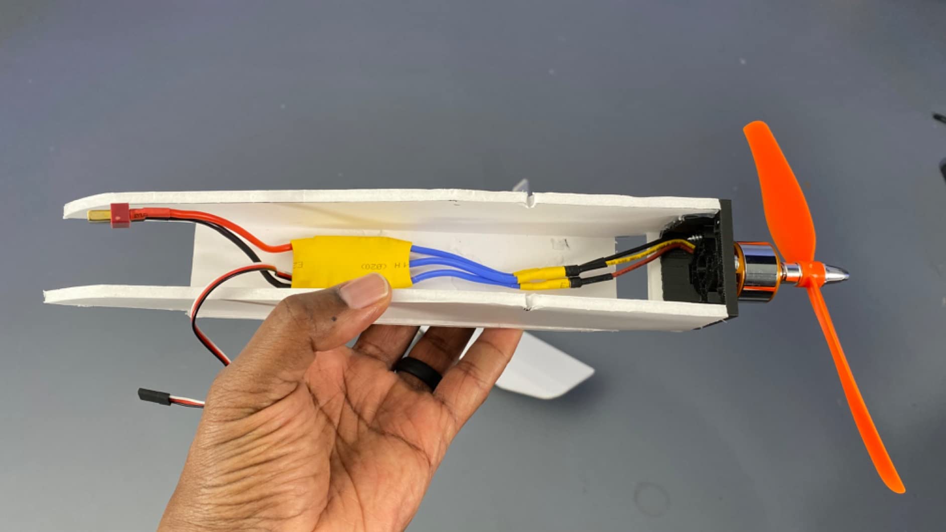 A2212 1400KV RC Brushless Motor 30A ESC Motor SG90 Micro Servo 8060 Propeller Set for RC Plane Quadcopter Fixed Wing Plane Helicopter Aircraft customer photo 1