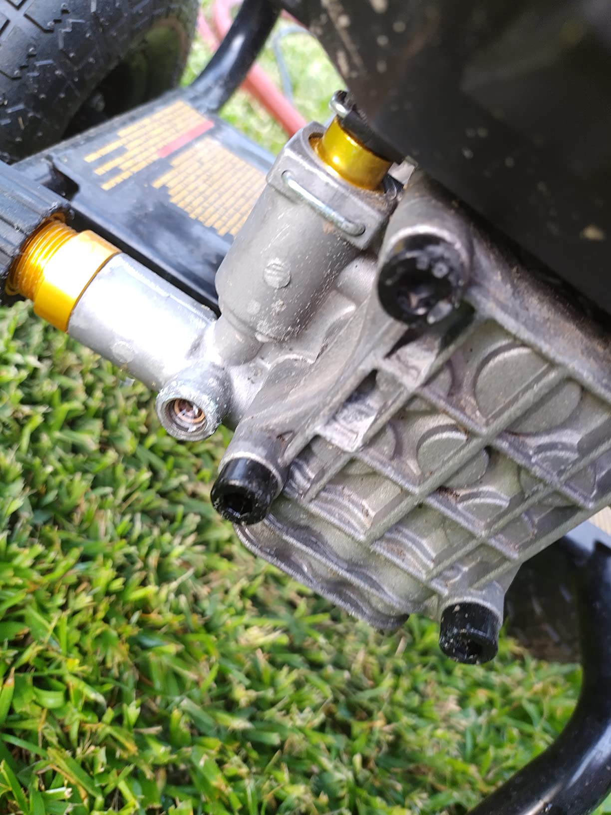 DeWalt Electric Pressure Washer, Cold Water, 2400-PSI, 1.1-GPM, Corded (DWPW2400) customer photo 1
