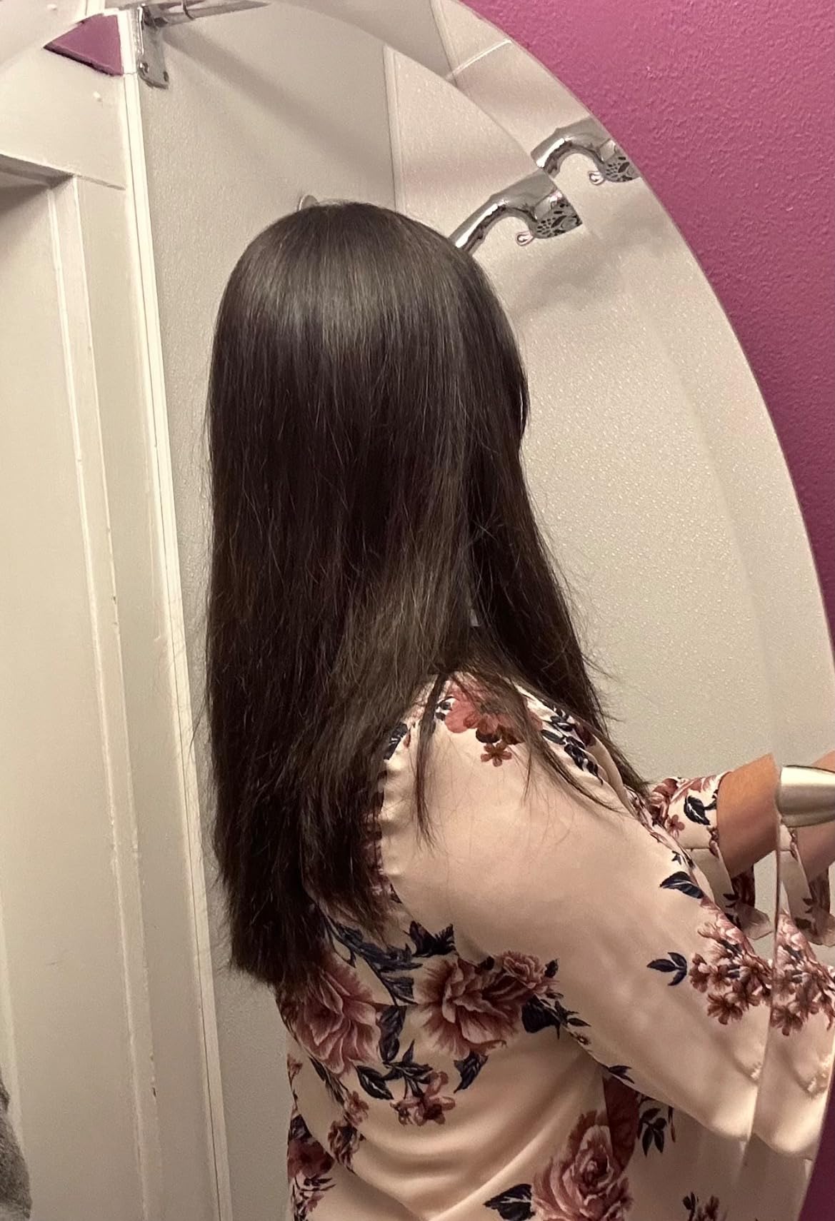 SexyHair Healthy Smooth and Seal Shine and Anti-Frizz Spray | Smooths Cuticle | Adds Shine and Reduces Frizz | All Hair Types customer photo 2
