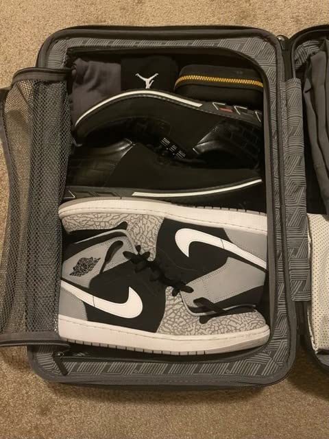 Samsonite Centric 2 Hardside Expandable Luggage with Spinner Wheels, Silver, 2-Piece Set (20/24) customer photo 2