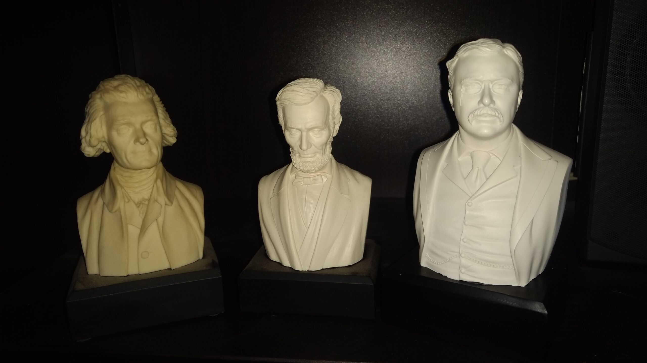 JFSM INC. President Theodore Roosevelt Historical Bust Collectible Memorabilia - Great Americans Collection customer photo 2