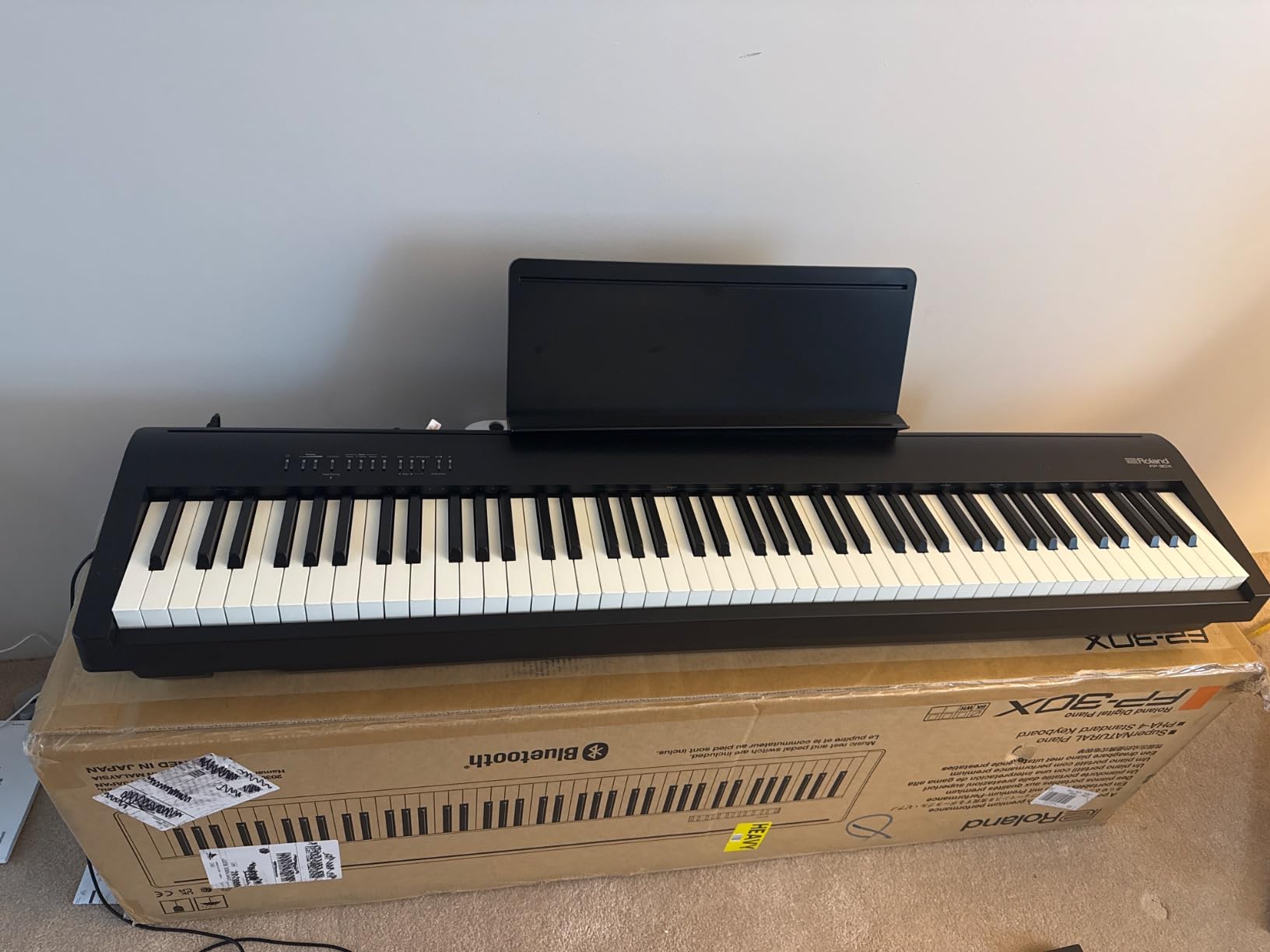 Roland FP-30X | Slim & Stylish 88-Note Digital Piano | Rich Tone & Authentic Ivory-Feel | Built-In Powerful Amplifier & Stereo Speakers | Bluetooth & MIDI Connectivity | Black customer photo 2