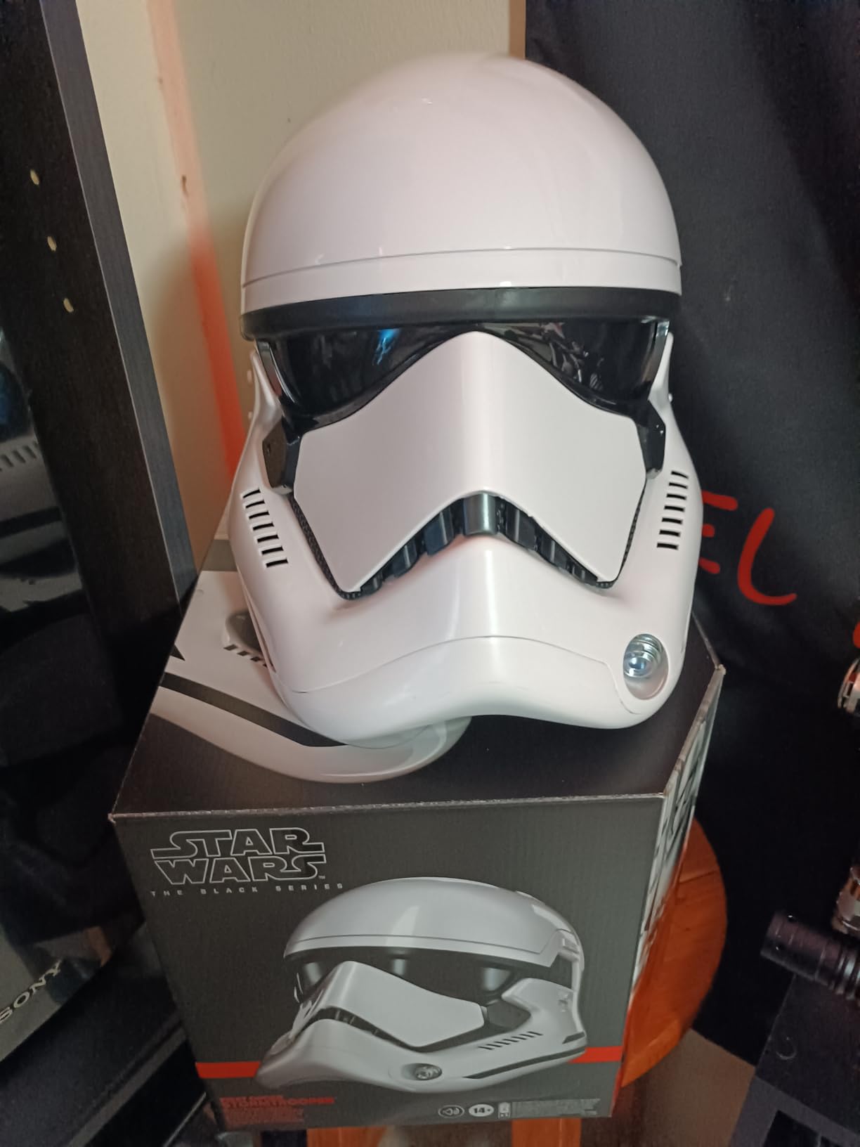 The Black Series First Order Stormtrooper Premium Electronic Helmet, The Last Jedi Roleplay Collectible (Amazon Exclusive) customer photo 2