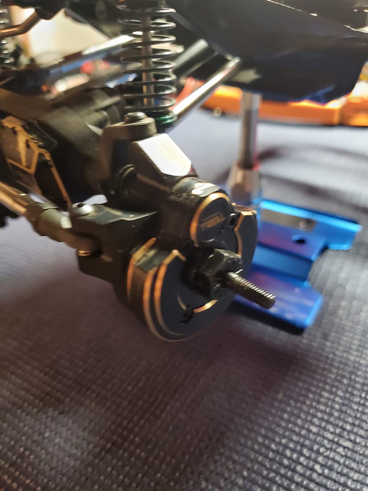 Brass Inner Portal Covers Front Steering Knuckles for Axial Capra and SCX10 III-Black customer photo 1