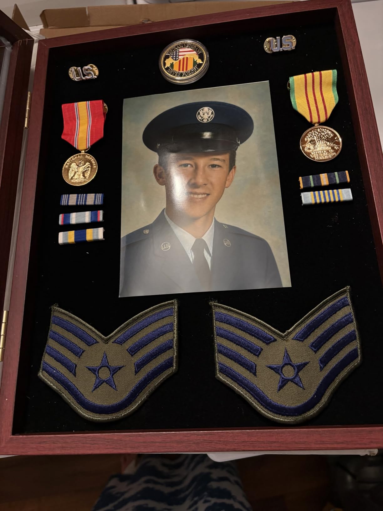 Verani Pin Display Case - 11x14 Pin Collection Display with Uv Protection Acrylic Door for Military Medals, Beach Tags, Jewelry Pins, Pin Gift, Insignia Ribbons, Pin Enthusiast Collectibles, Black customer photo 1
