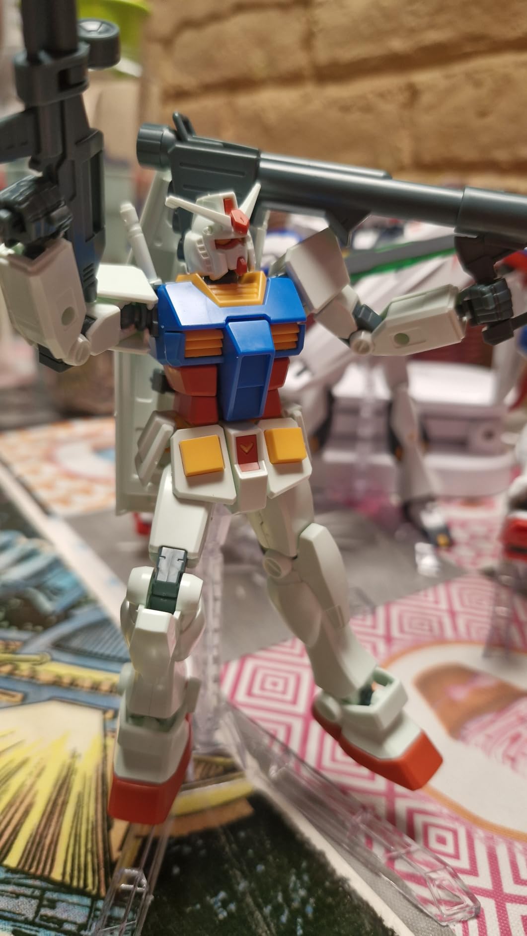 Bandai Hobby - Mobile Suit Gundam - 1/144 RX-78-2 Gundam (Full Weapons Set), Bandai Spirits Entry Grade Model Kit customer photo 2