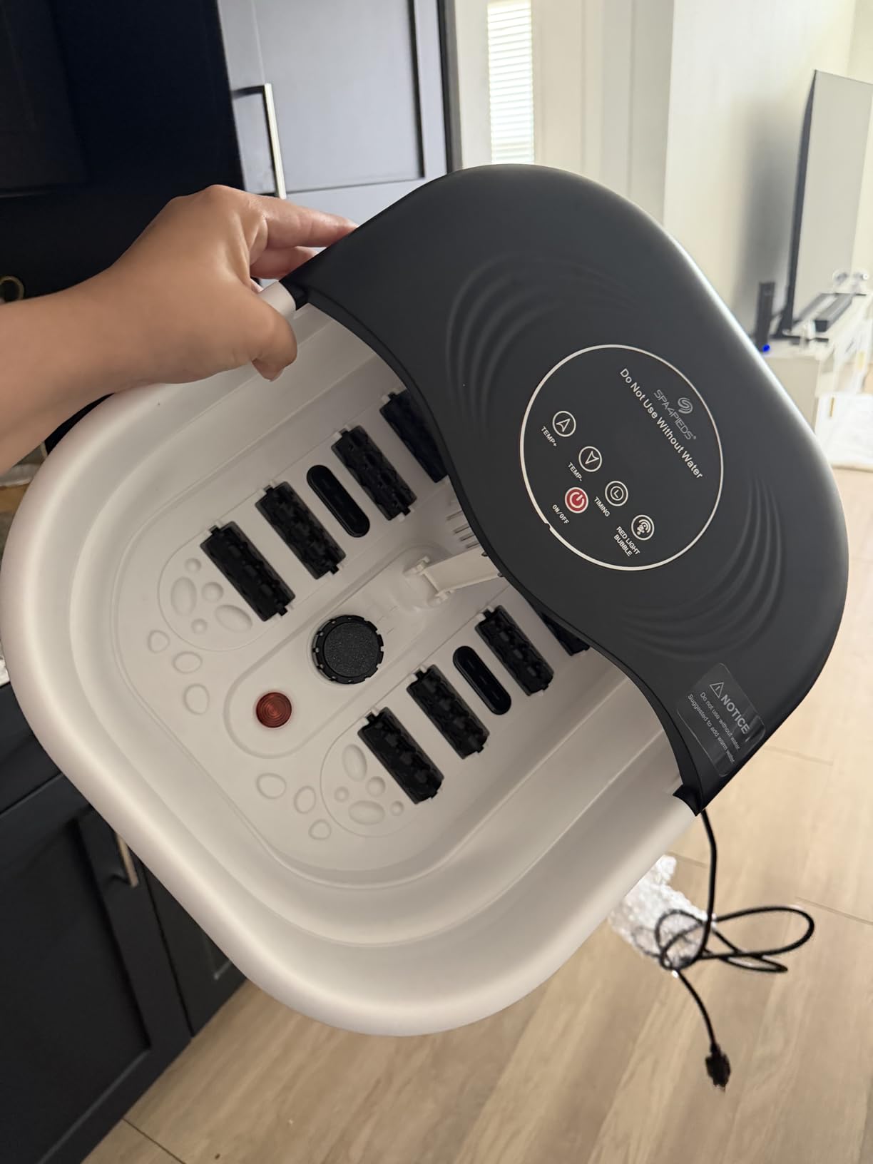 SPA4PIEDS Foot Spa Bath Massager with Heat, Bubble Jets, Red Light & Timer, Pedicure Foot Spa with 95-118°F Temperature Control, 8 Shiatsu Rollers, Pumice Stone, Gift for Women,Men,Dad customer photo 1