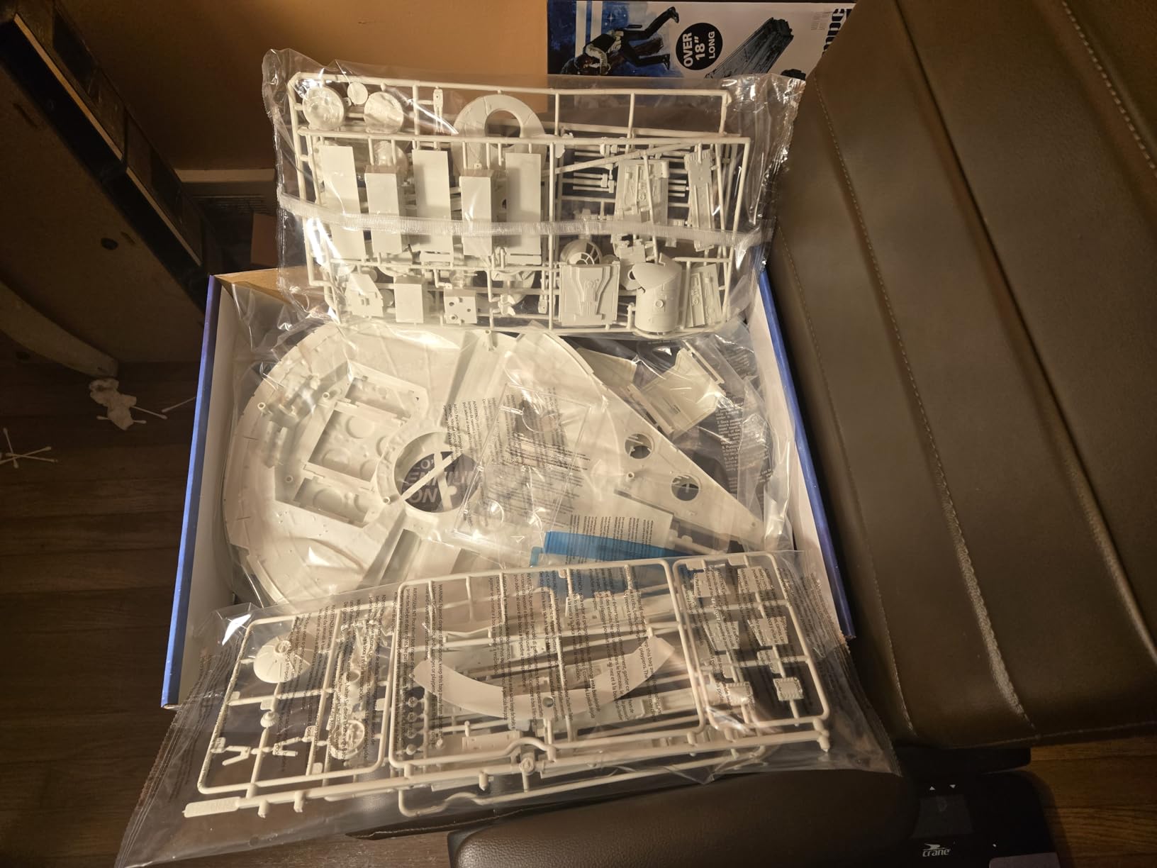 MPC Star Wars: A New Hope Millennium Falcon 1:72 Scale Model Kit customer photo 1