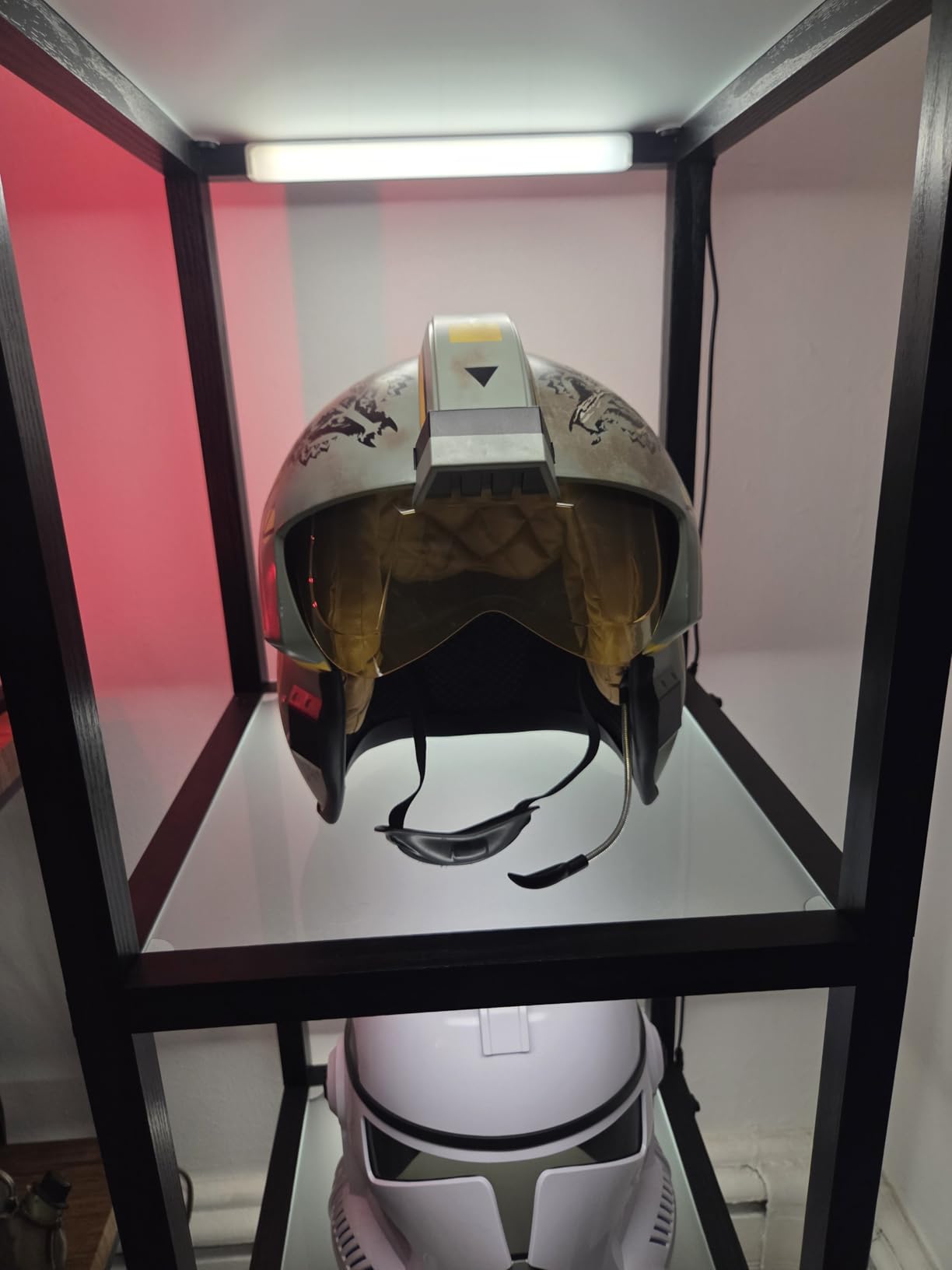 STAR WARS The Black Series Trapper Wolf Electronic Helmet The Mandalorian Collectible Roleplay Full Scale Lights and Sounds customer photo 2
