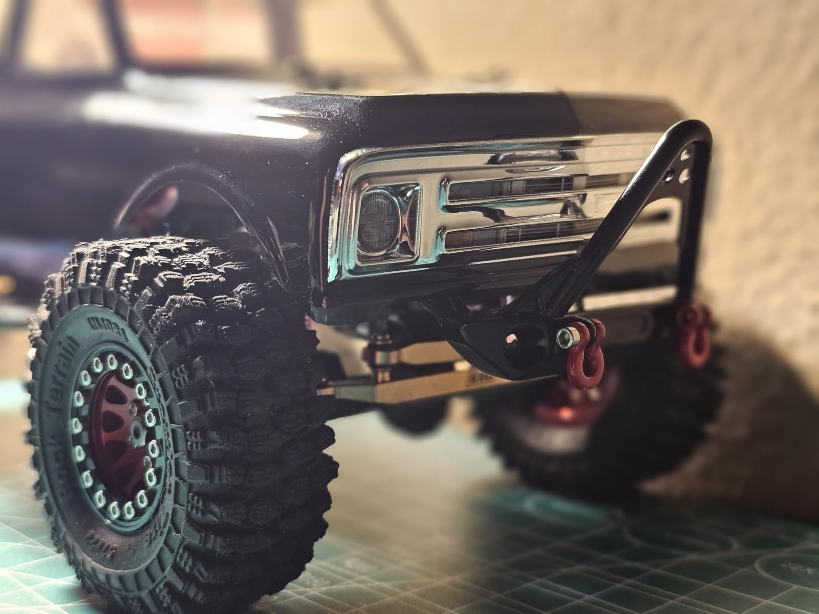 INJORA RC Front Bumper 1/24 Metal Bumper with Lights for SCX24 Gladiator Bronco JLU Deadbolt C10 B17 Axial Upgrade Parts (A) customer photo 1