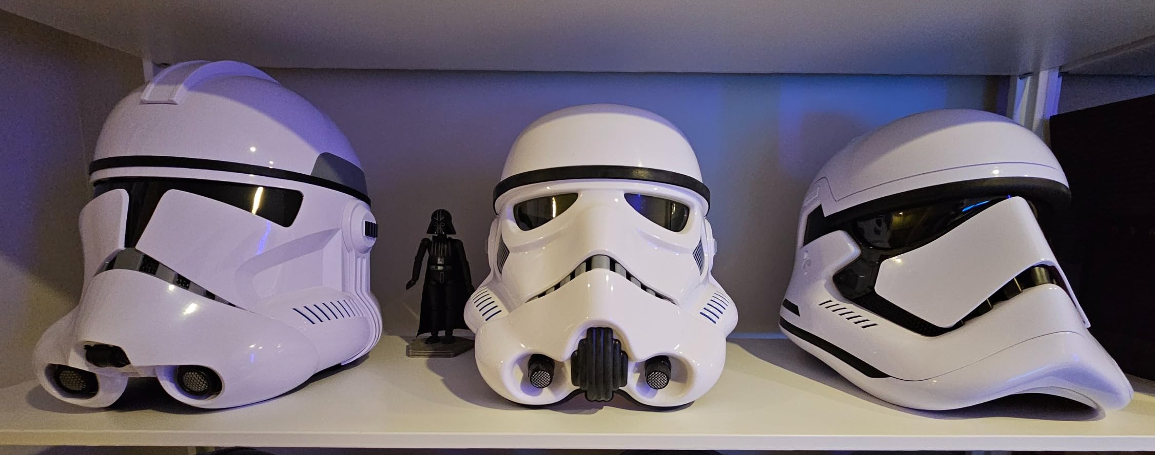 STAR WARS The Black Series Phase II Clone Trooper Premium Electronic Helmet, The Clone Wars Roleplay Collectible, Kids Ages 14 and Up customer photo 1