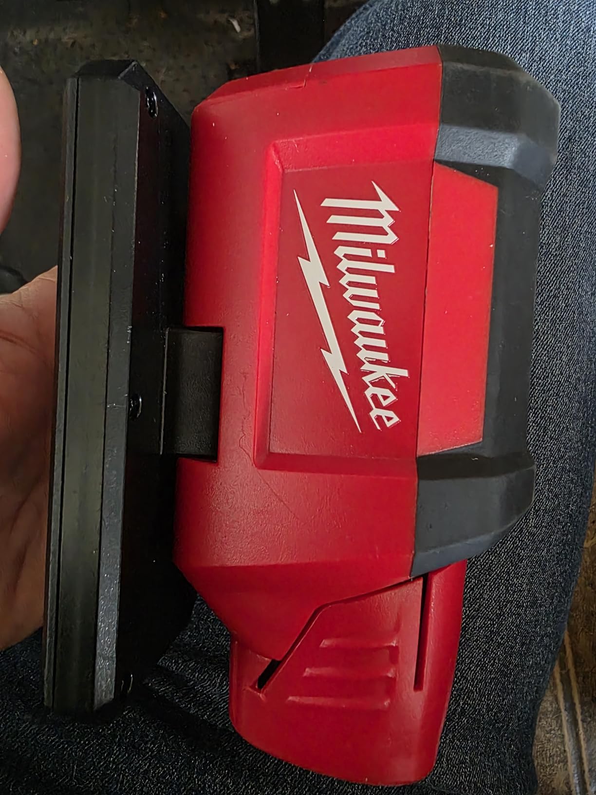 Milwaukee Electric - M12 Rover Service Repair Flood Light W/USB Charge customer photo 2