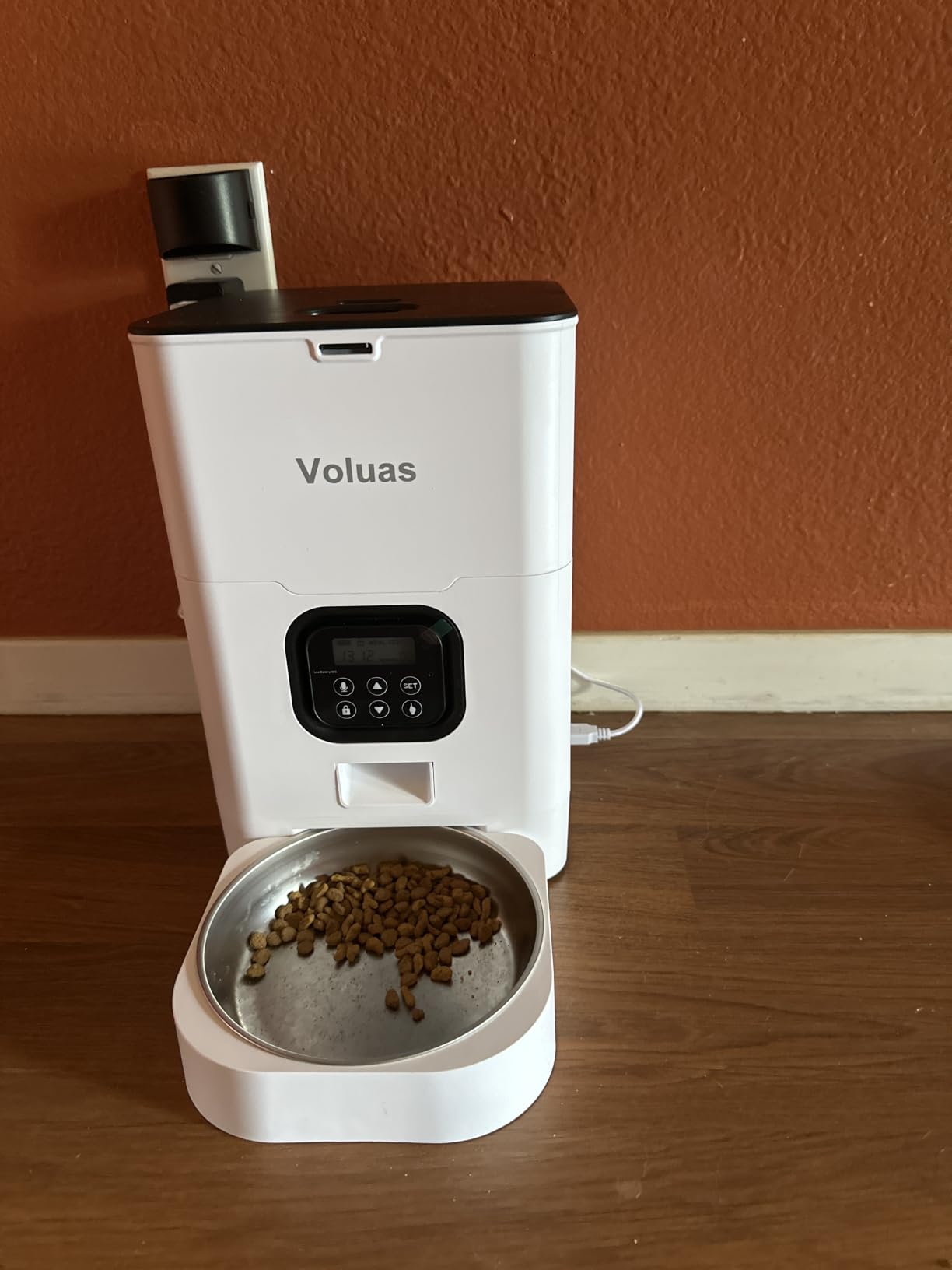 VOLUAS Automatic Cat Feeders - Timed Pet Feeder for Cats and Dogs with Dry Food Dispenser, Desiccant Bag, Programmable Portion Control, 4 Daily Meals, 10s Voice Recorder customer photo 1
