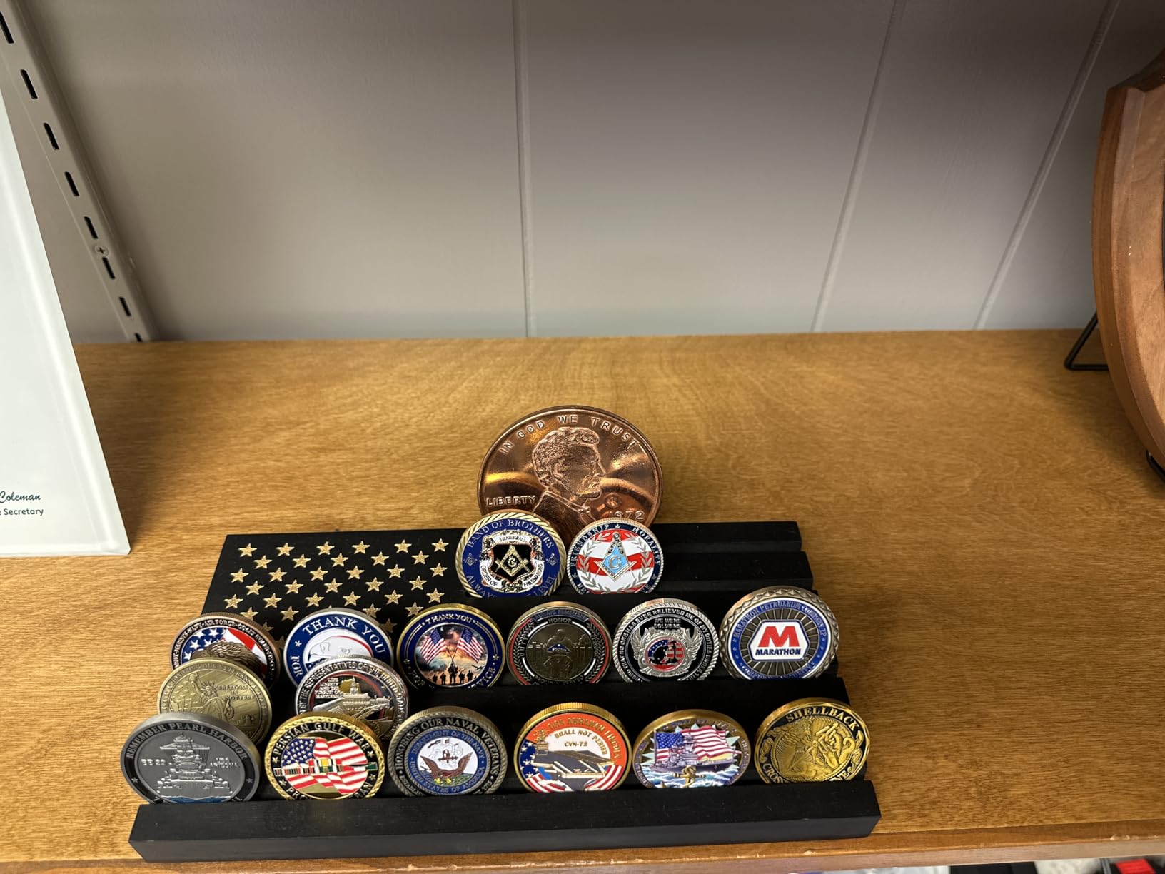 Samplife Coin Rack, Challenge Coins Display Stand Shelves Wooden Army Collectible Military Coins Holder Rack Case 6 Row Display American Flag customer photo 2