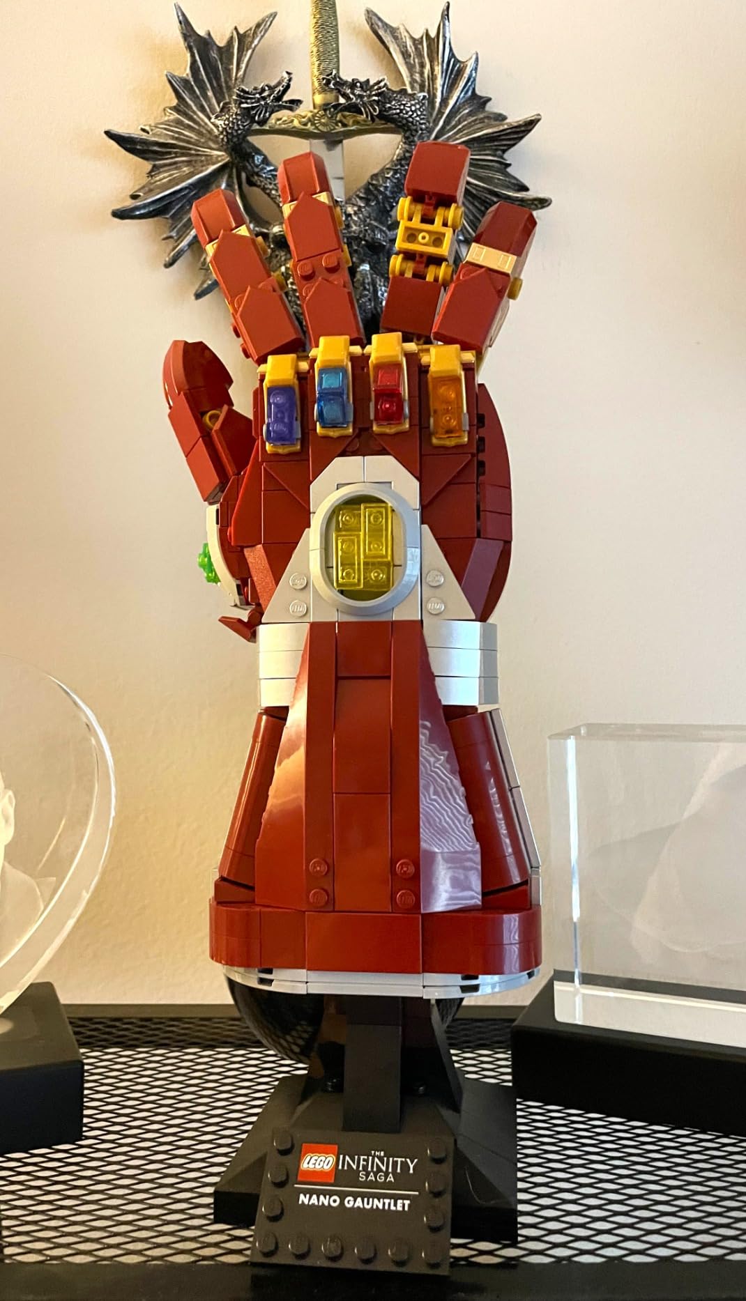 LEGO Marvel Nano Gauntlet, Iron Man Model with Infinity Stones, 76223 Avengers: Endgame Film Set, Collectable Memorabilia, Gift Idea for Adults and Teens customer photo 2