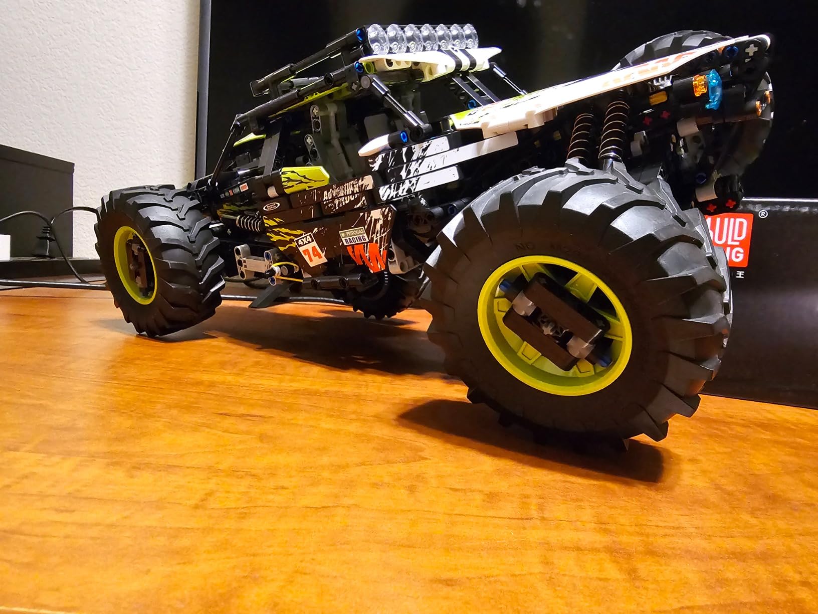 Mould King 18002 RC Climbing Car Building Kits, 1879 Pieces MOC Building Blocks 4X4 Off-Road Truck Model Sets, Stem Remote Control Car Bricks Toys customer photo 2