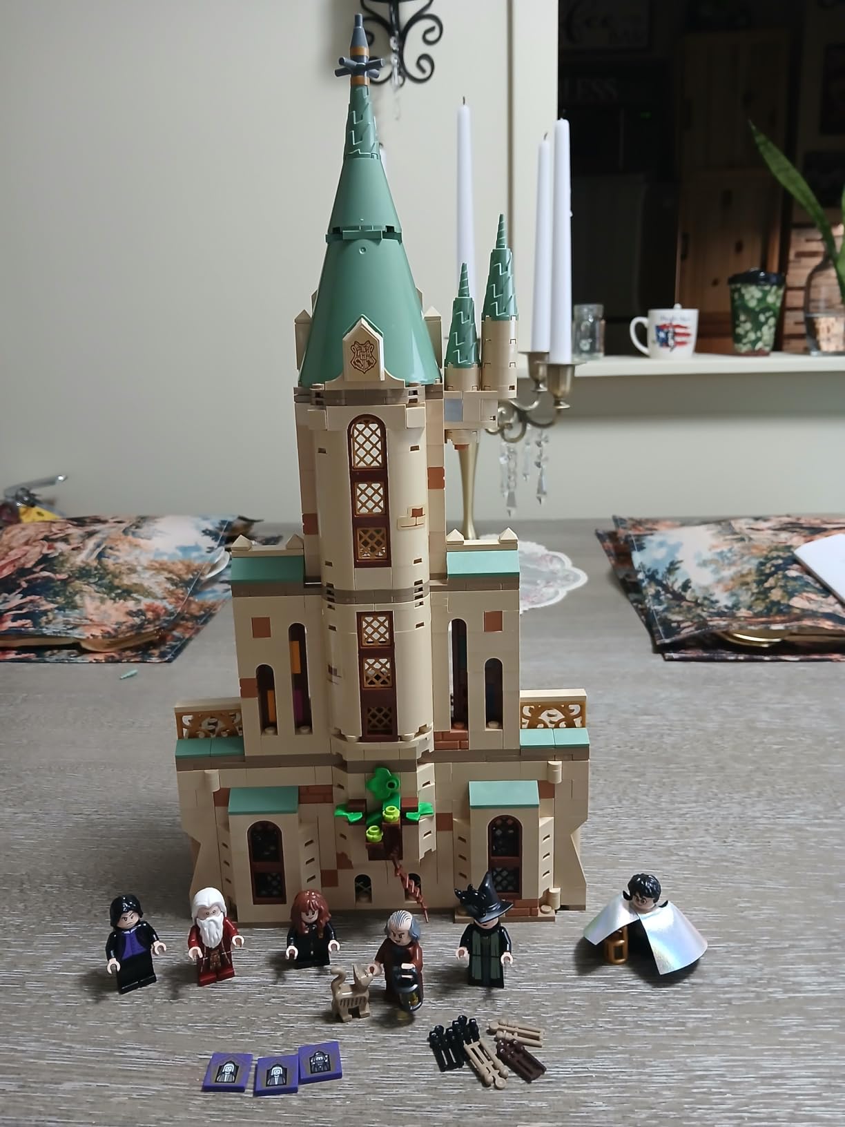 LEGO Harry Potter Hogwarts: Dumbledore's Office 76402 Castle Toy, Set with Sorting Hat, Sword of Gryffindor and 6 Minifigures, for Kids Aged 8 Plus customer photo 1
