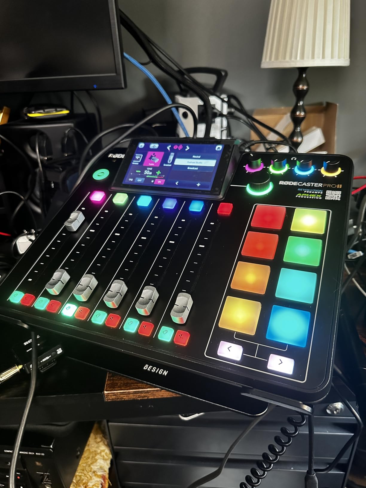 RODE RODECaster Pro II All-in-One Production Solution for Podcasting, Streaming, Music Production and Content Creation customer photo 2
