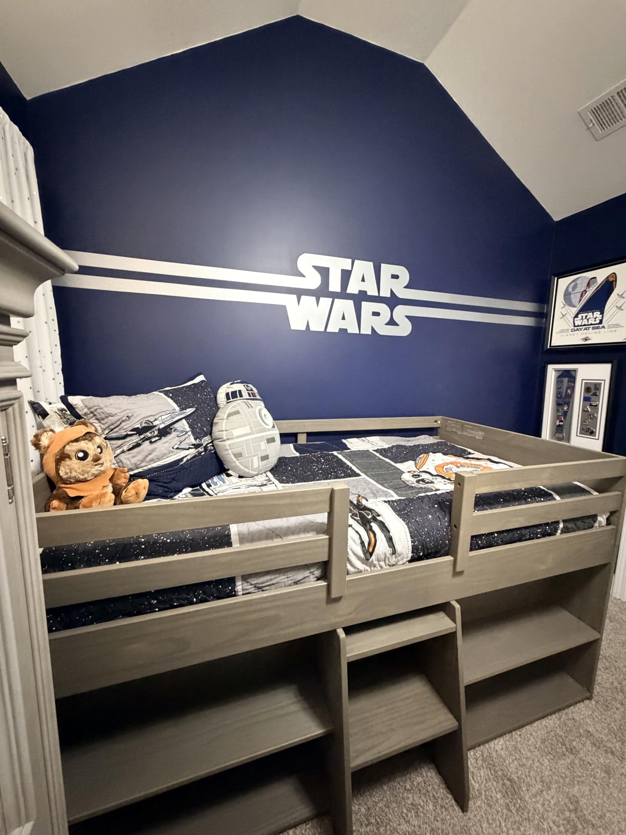 Max & Lily Modern Farmhouse Low Loft Bed, Twin Bed Frame for Kids with 2 Bookcases, White Wash customer photo 1