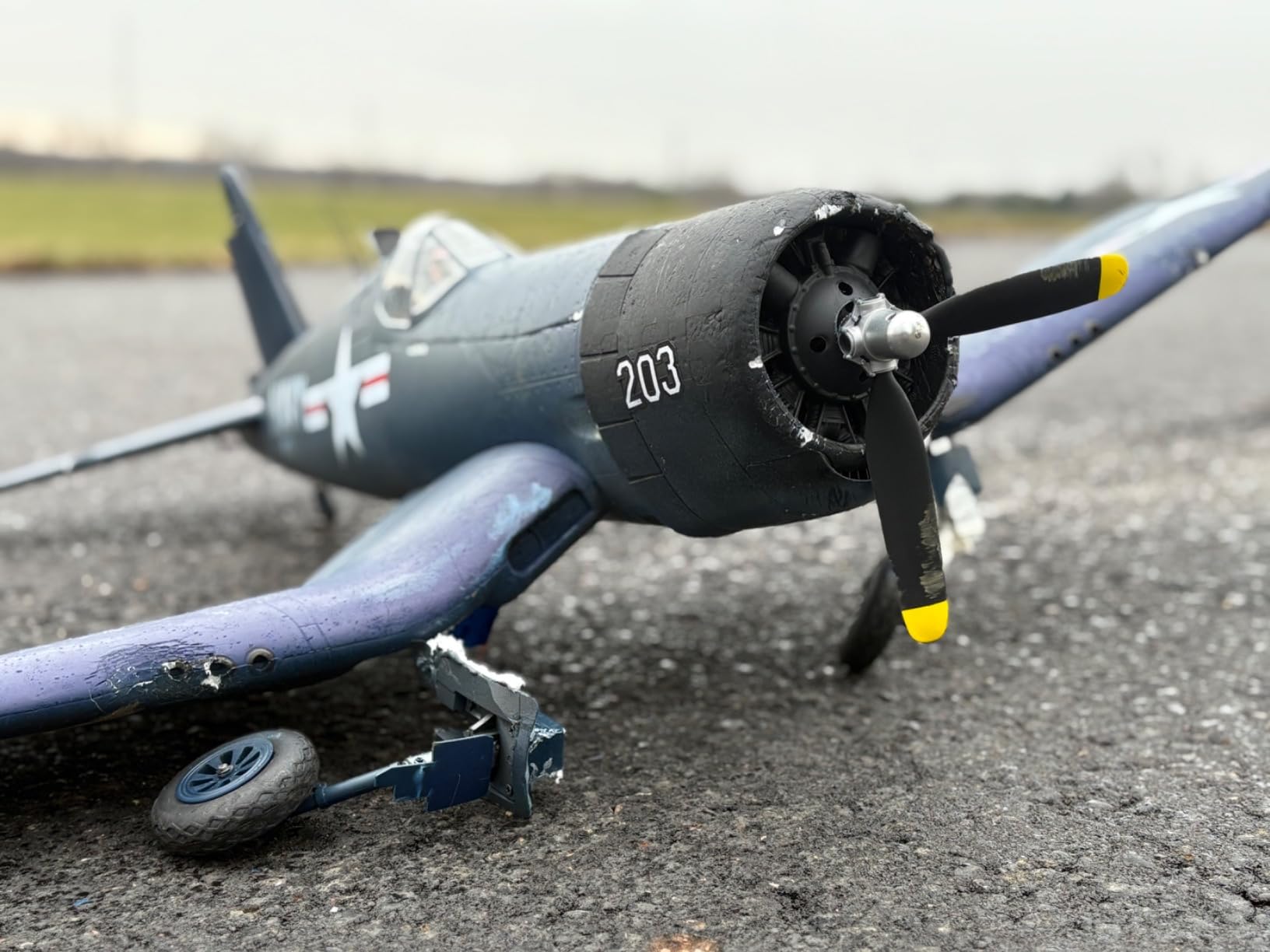 E-flite RC Airplane F4U-4 Corsair 1.2m BNF Basic with AS3X and Safe Select EFL18550 customer photo 2