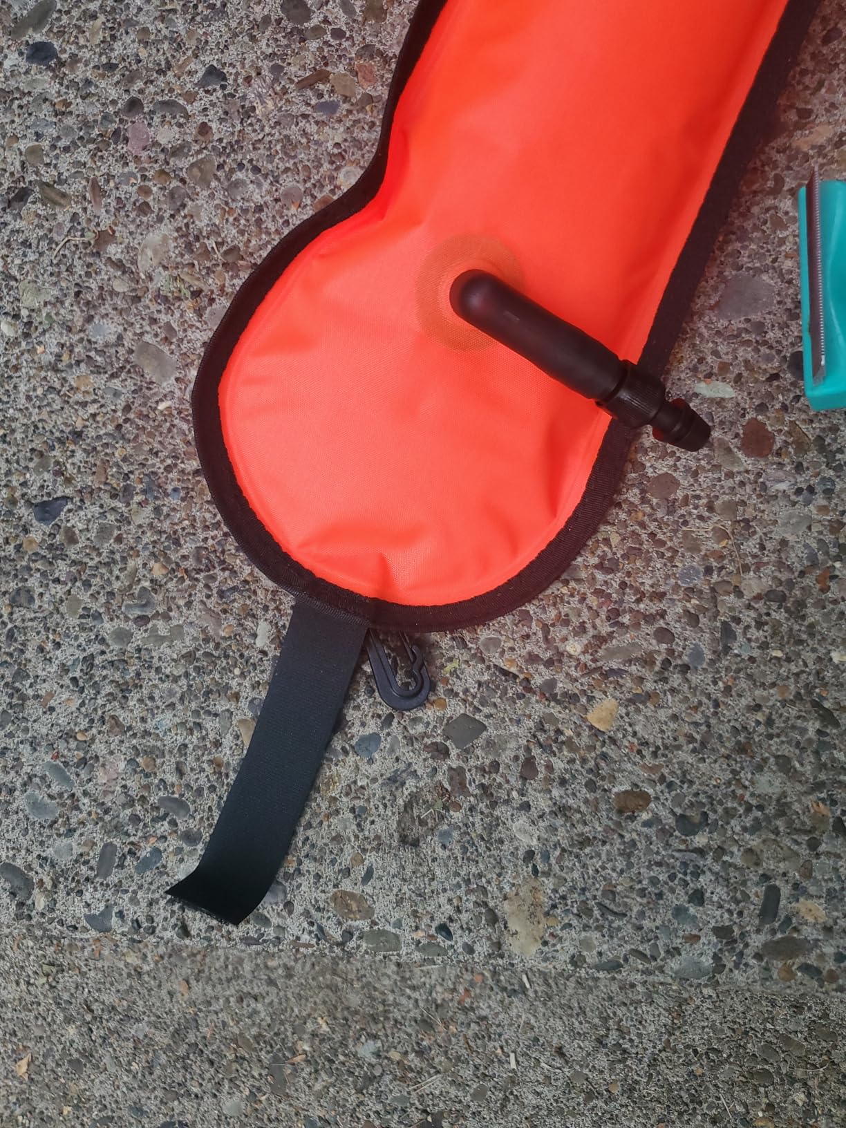 Surface Marker Buoy, Scuba Diving Surface Marker Signal Tube with Reflective Strip and Plastic Clip customer photo 1