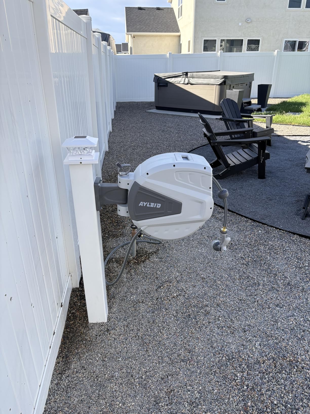 Ayleid Retractable Garden Hose Reel, 1/2 in x 100 ft Wall Mounted Hose Reel, with 9-Function Sprayer Nozzle, Any Length Lock/Slow Return System/180 Degree Swivel Bracket (Gray) customer photo 1