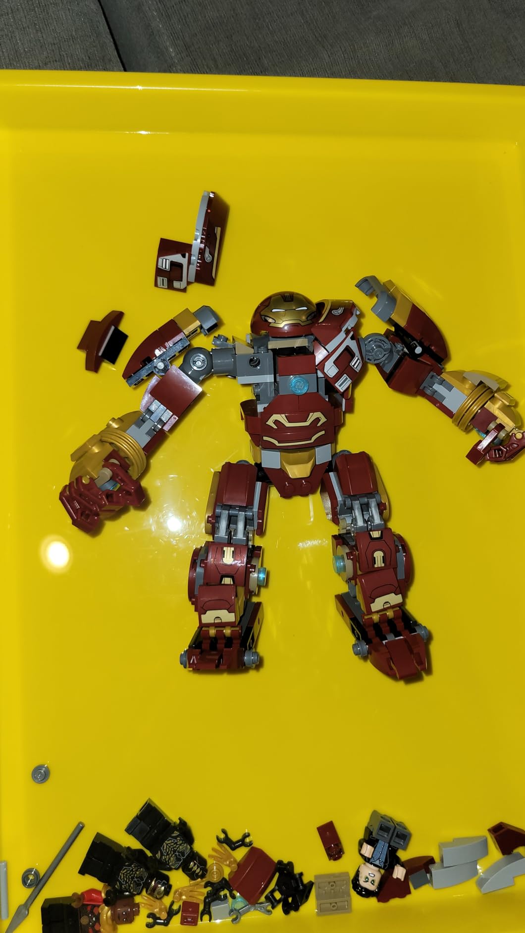 LEGO Marvel The Hulkbuster: The Battle of Wakanda 76247, Action Figure, Buildable Toy with Hulk Bruce Banner Minifigure, Avengers: Infinity War Set for Kids customer photo 2