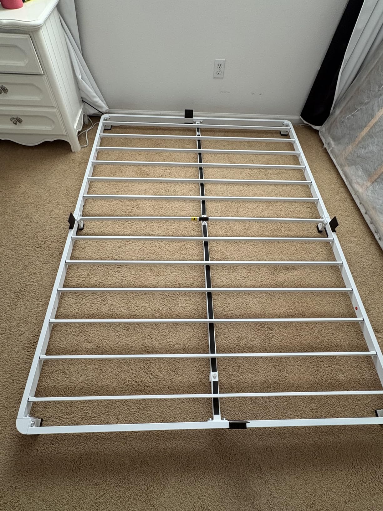 MAF 14 Inch Queen Metal Platform Bed Frame with Round Corner Legs, 3000 LBS Heavy Duty Steel Slats Support, Noise Free, No Box Spring Needed, Easy Assembly customer photo 2
