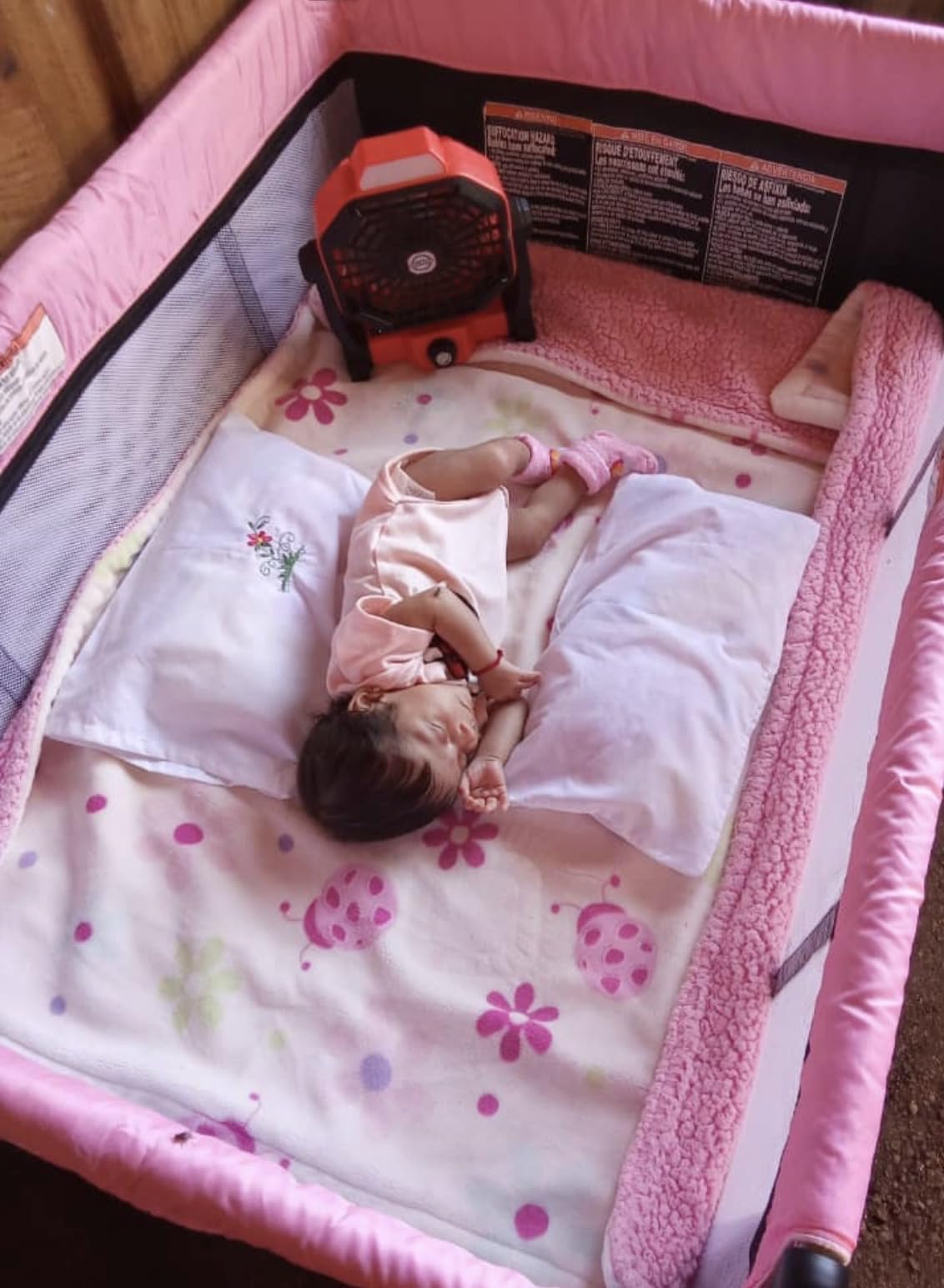 Dream On Me Zazzy Portable Playard with Bassinet - 360° Mesh Visibility, Quick Folding Travel Friendly Design, Carry Bag and Foldable Mattress Pad Included, Compact and Lightweight - Gray customer photo 1