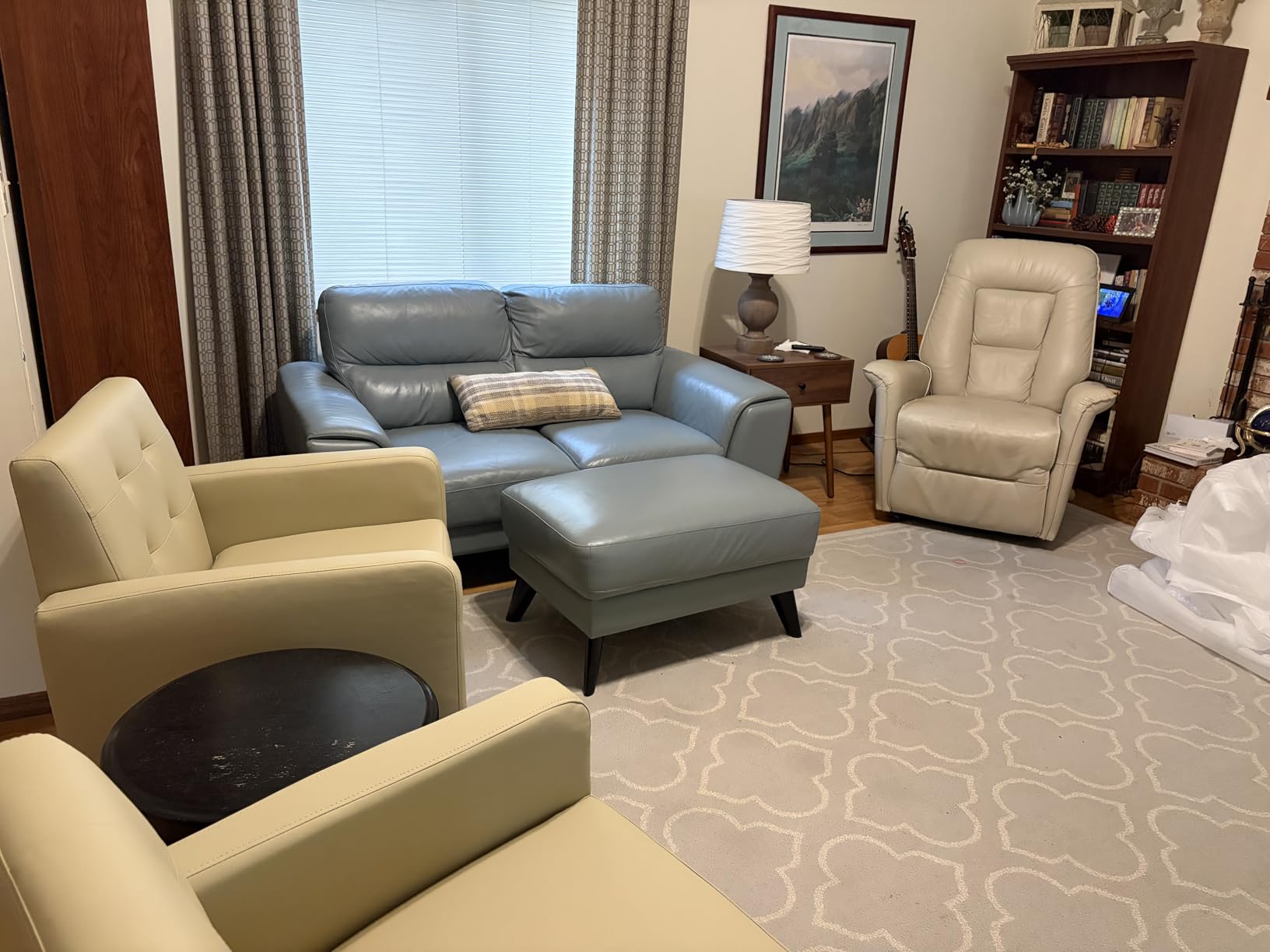 Yaheetech Mid-Century Accent Chairs, Modern Upholstered Living Room Chair, Cozy Armchair Button Tufted Back and Wood Legs for Bedroom/Office/Cafe, Yellow customer photo 1