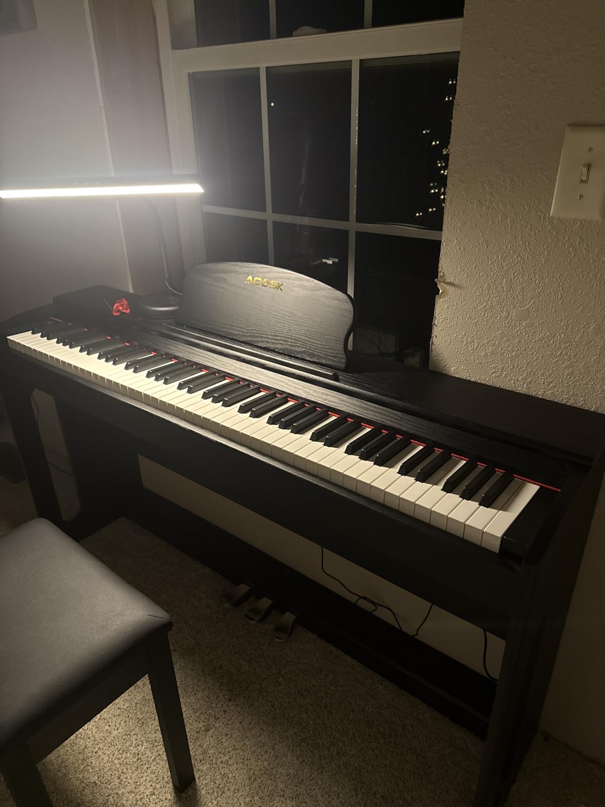 AODSK 88-Key Weighted keyboard piano, Hammer Action Digital Piano with Speakers, Furniture Stand and Triple Pedals, piano keyboard 88 keys Beginner's Course- Support Headphones, Piano Lessons, B-83S customer photo 1